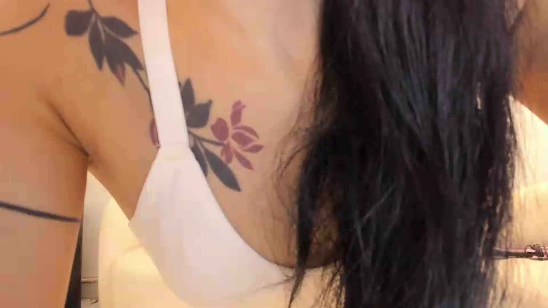 Gallery image thumbnail from Kattgalle's myfreecams stream on, 07/04/2026, 01:29 image 17 of 20