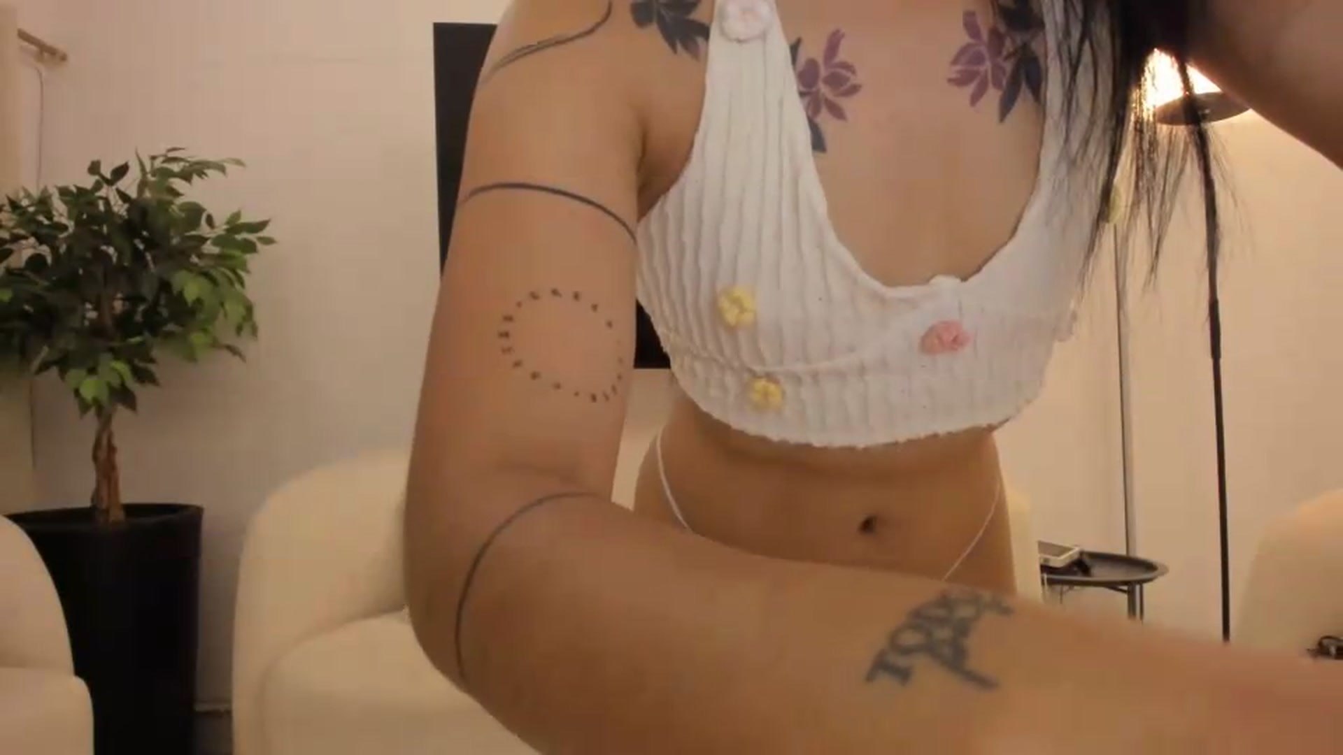 Gallery image thumbnail from Kattgalle's myfreecams stream on, 07/07/2026, 05:09 image 10 of 20