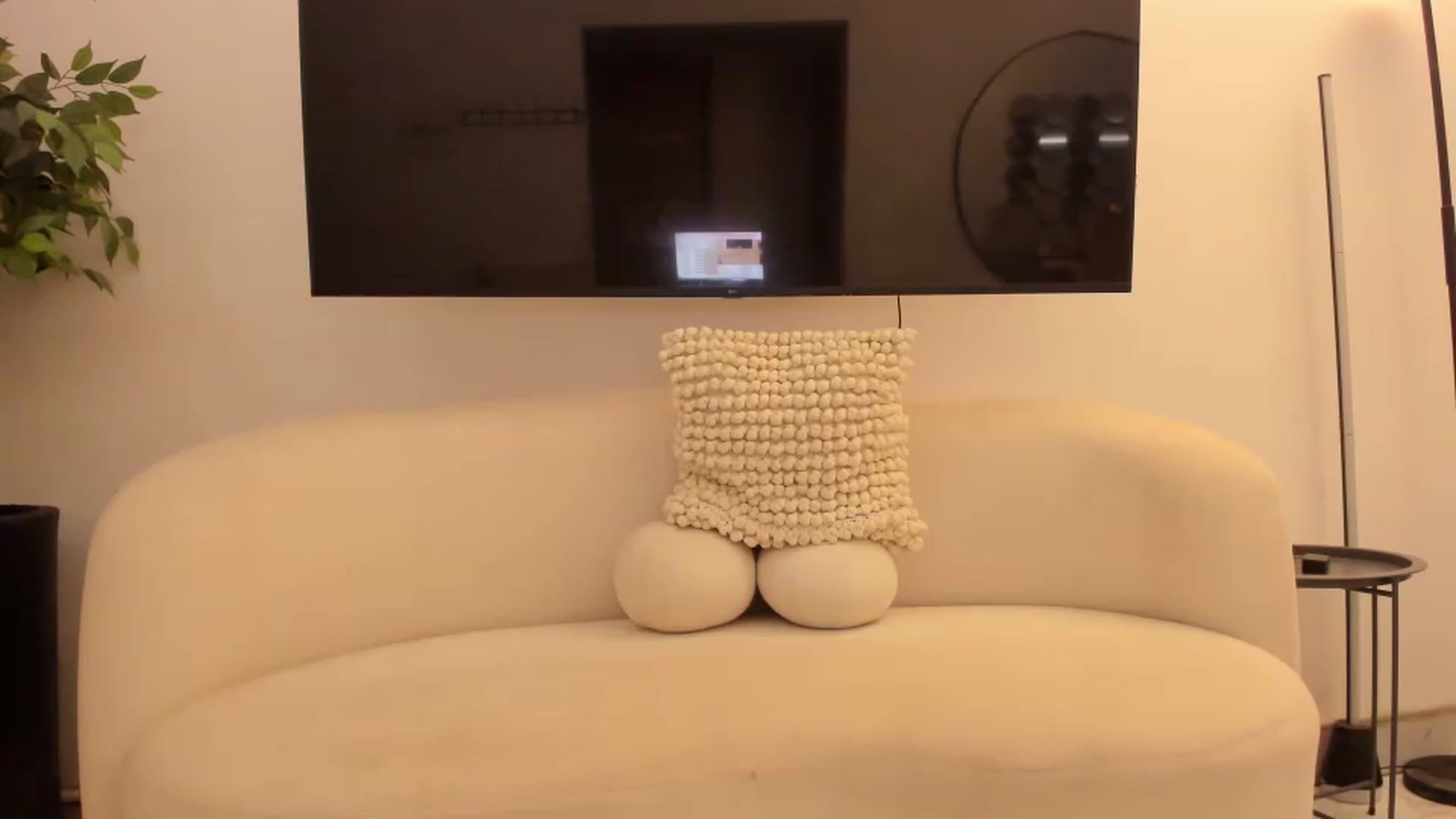 Gallery image thumbnail from Kattgalle's myfreecams stream on, 07/09/2026, 05:24 image 11 of 20