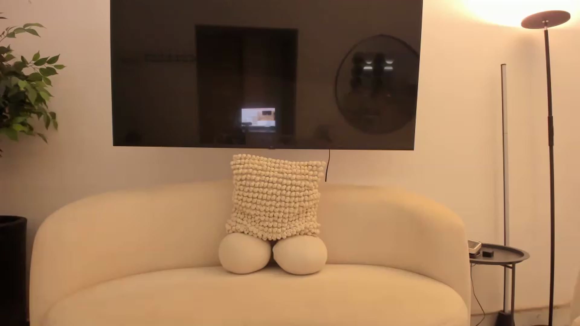 Gallery image thumbnail from Kattgalle's myfreecams stream on, 07/10/2026, 09:03 image 4 of 20