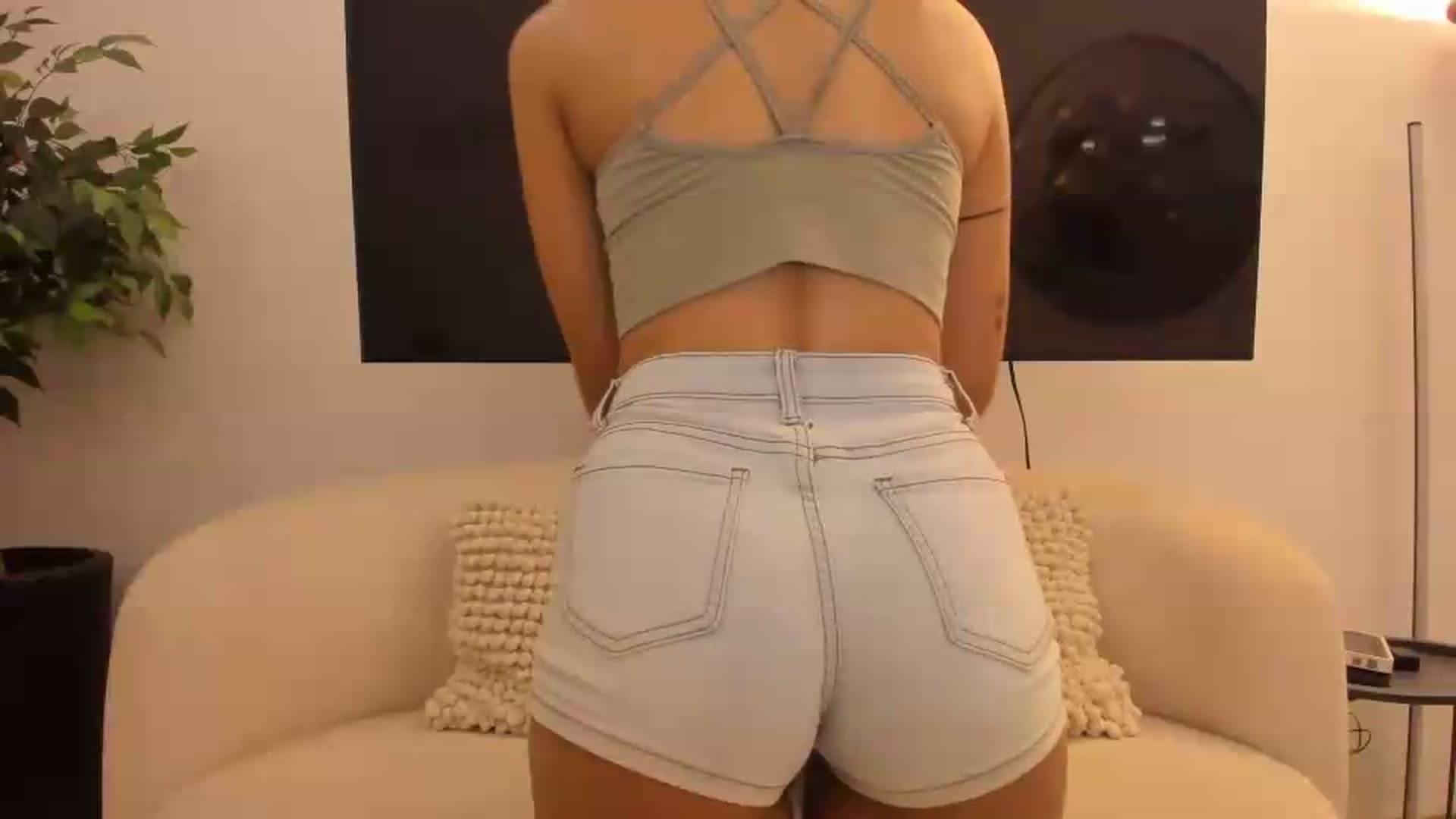 Gallery image thumbnail from Kattgalle's myfreecams stream on, 07/31/2026, 01:03 image 11 of 20