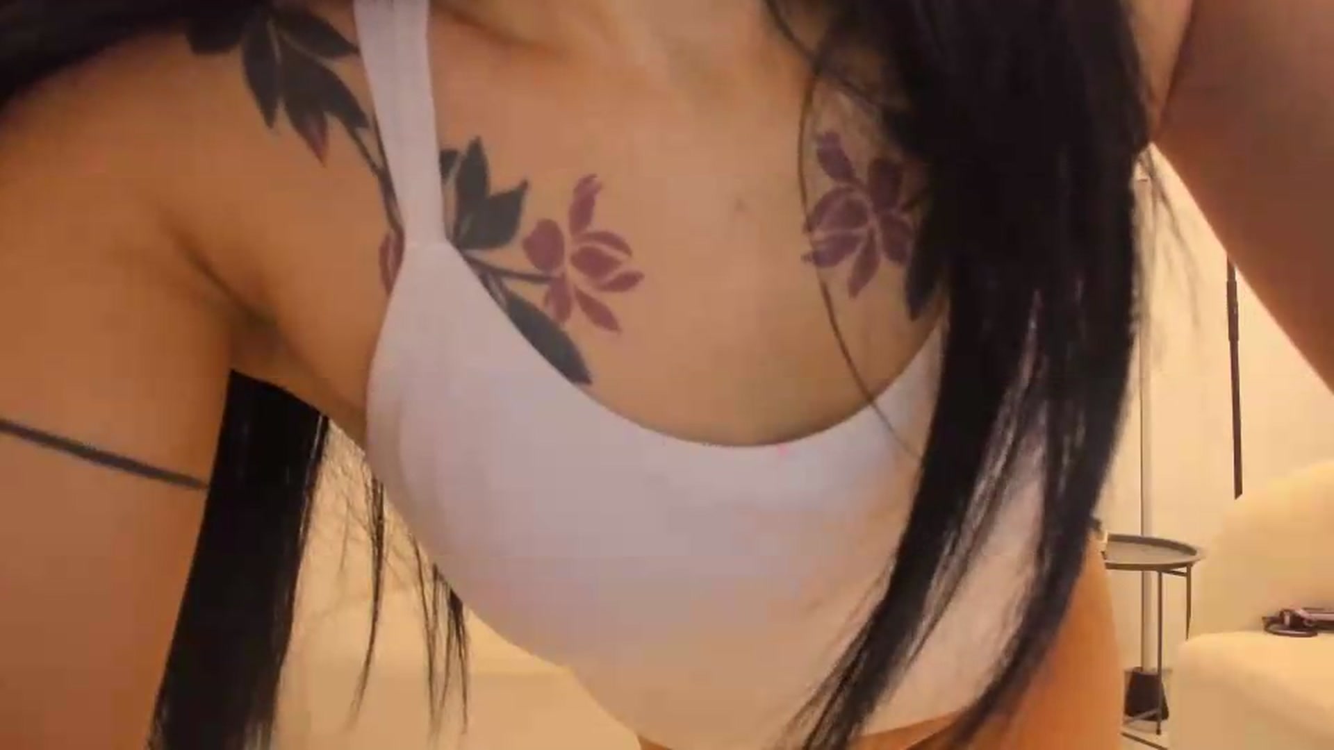 Gallery image thumbnail from Kattgalle's myfreecams stream on, 08/03/2026, 03:52 image 14 of 20