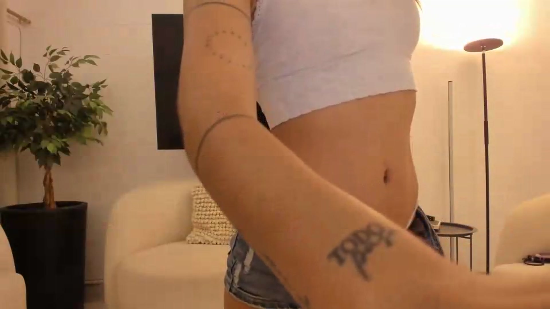 Gallery image thumbnail from Kattgalle's myfreecams stream on, 08/09/2026, 02:05 image 12 of 20
