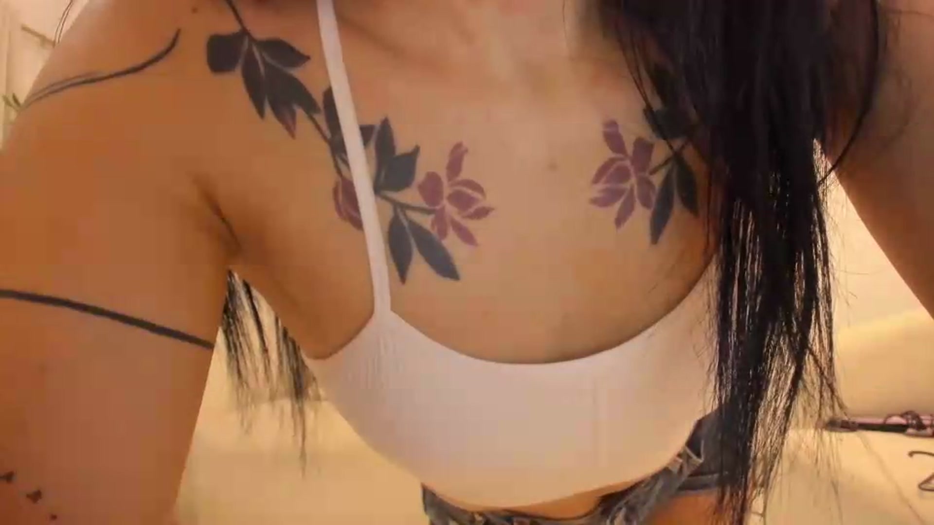 Gallery image thumbnail from Kattgalle's myfreecams stream on, 08/10/2026, 24:51 image 9 of 20