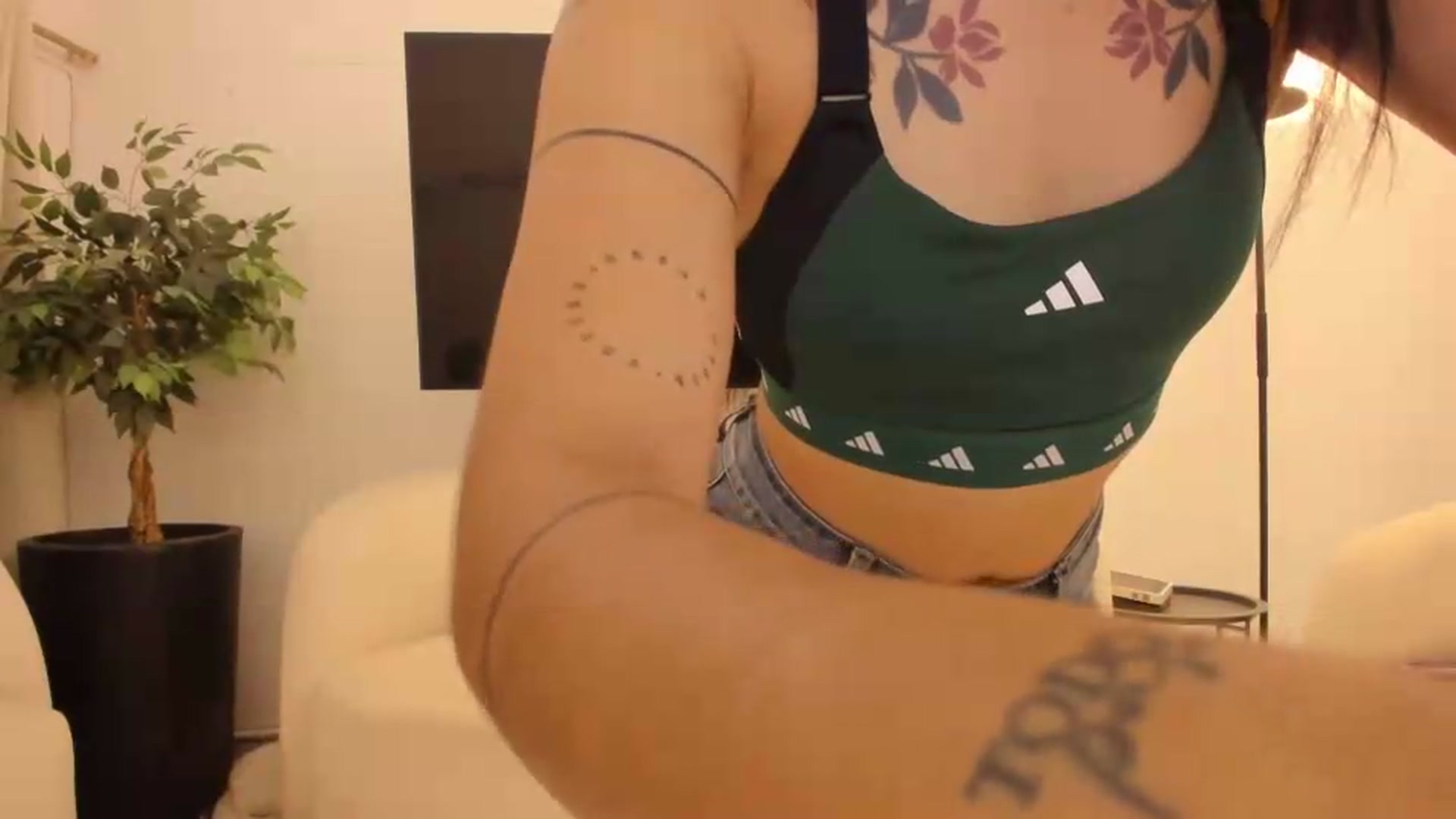 Gallery image thumbnail from Kattgalle's myfreecams stream on, 08/11/2026, 04:04 image 3 of 20