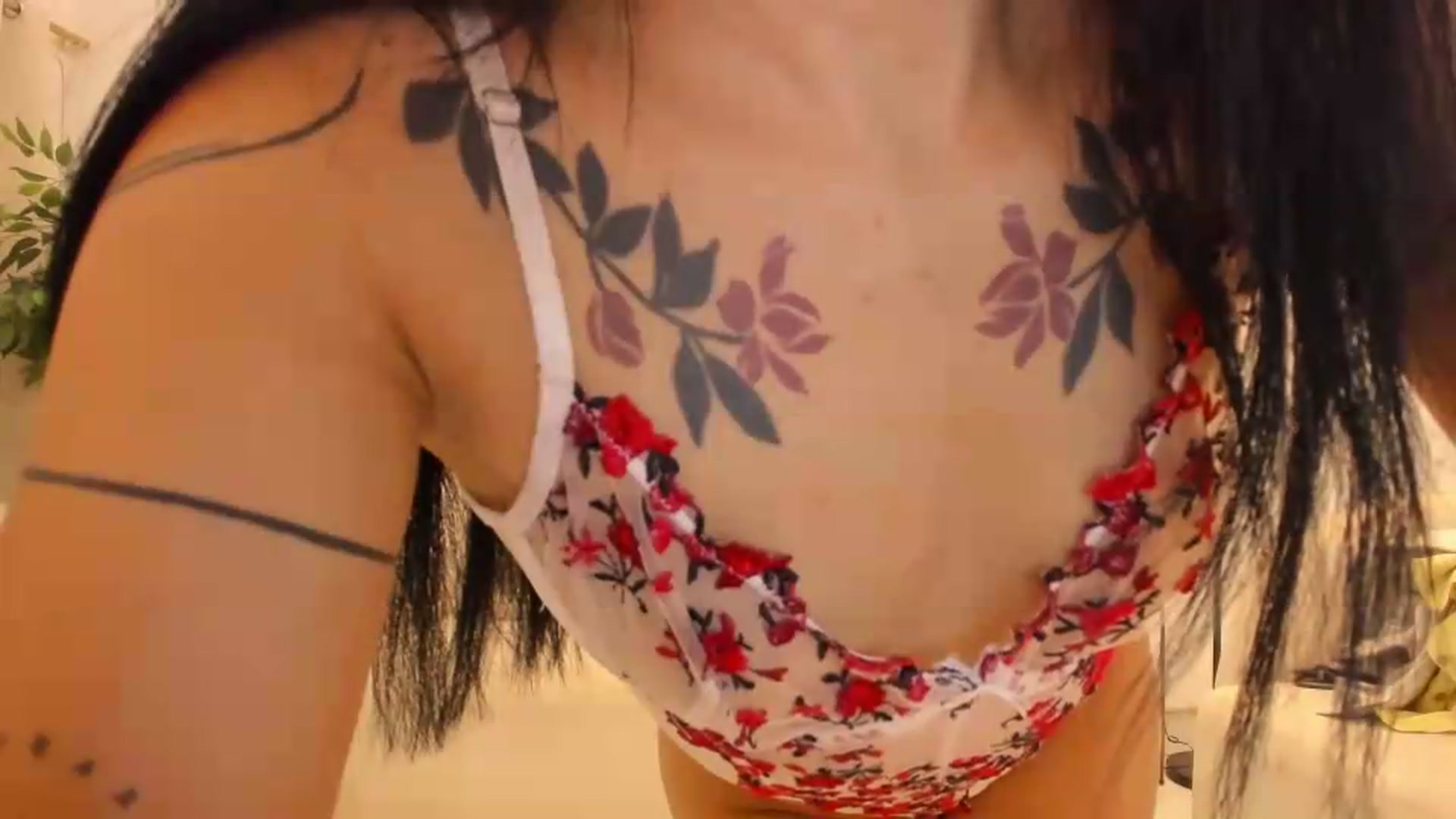 Gallery image thumbnail from Kattgalle's myfreecams stream on, 08/18/2026, 02:04 image 16 of 20