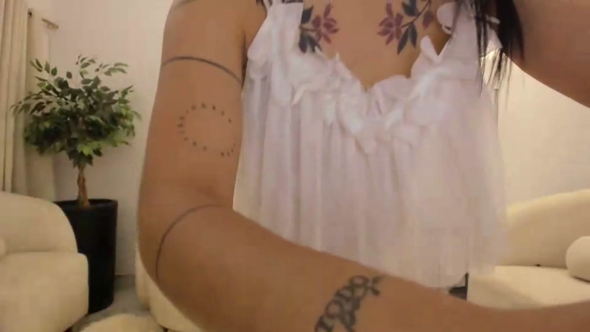 Gallery image thumbnail from Kattgalle's myfreecams stream on, 09/10/2026, 01:45 image 6 of 20