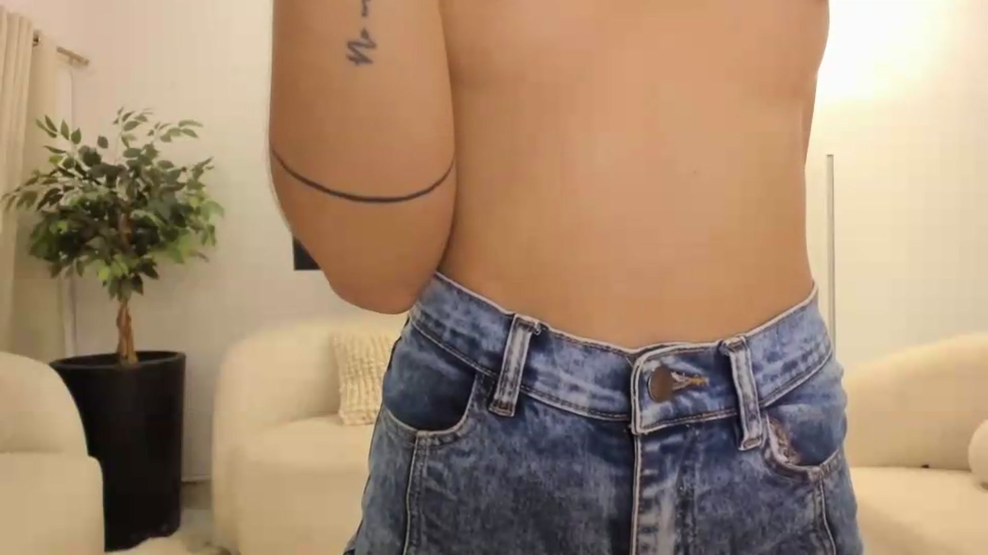 Gallery image thumbnail from Kattgalle's myfreecams stream on, 09/16/2026, 01:04 image 8 of 20