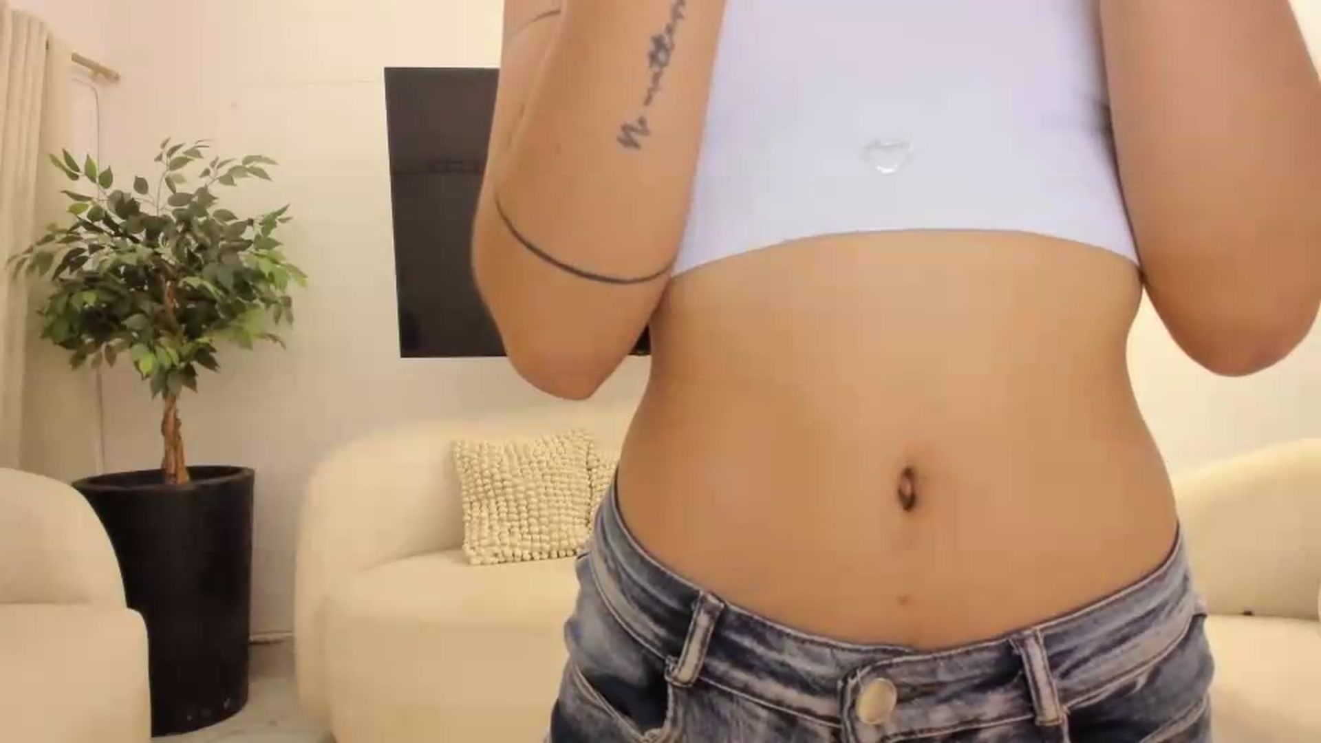 Gallery image thumbnail from Kattgalle's myfreecams stream on, 09/17/2026, 22:17 image 7 of 20