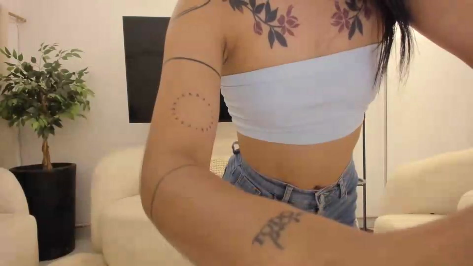 Gallery image thumbnail from Kattgalle's myfreecams stream on, 09/18/2026, 01:45 image 3 of 20