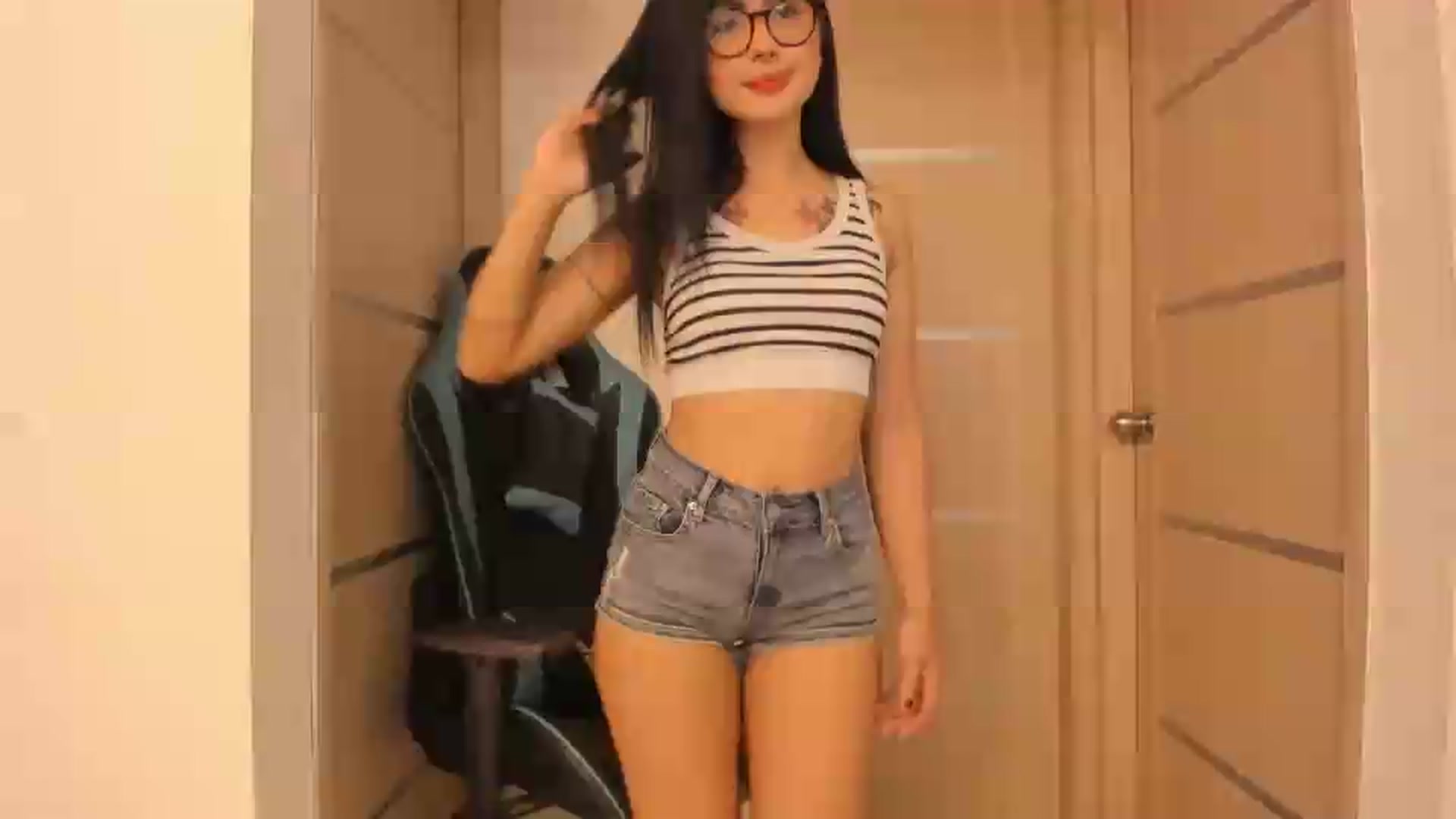 Gallery image thumbnail from Kattgalle's myfreecams stream on, 09/25/2026, 01:18 image 13 of 20