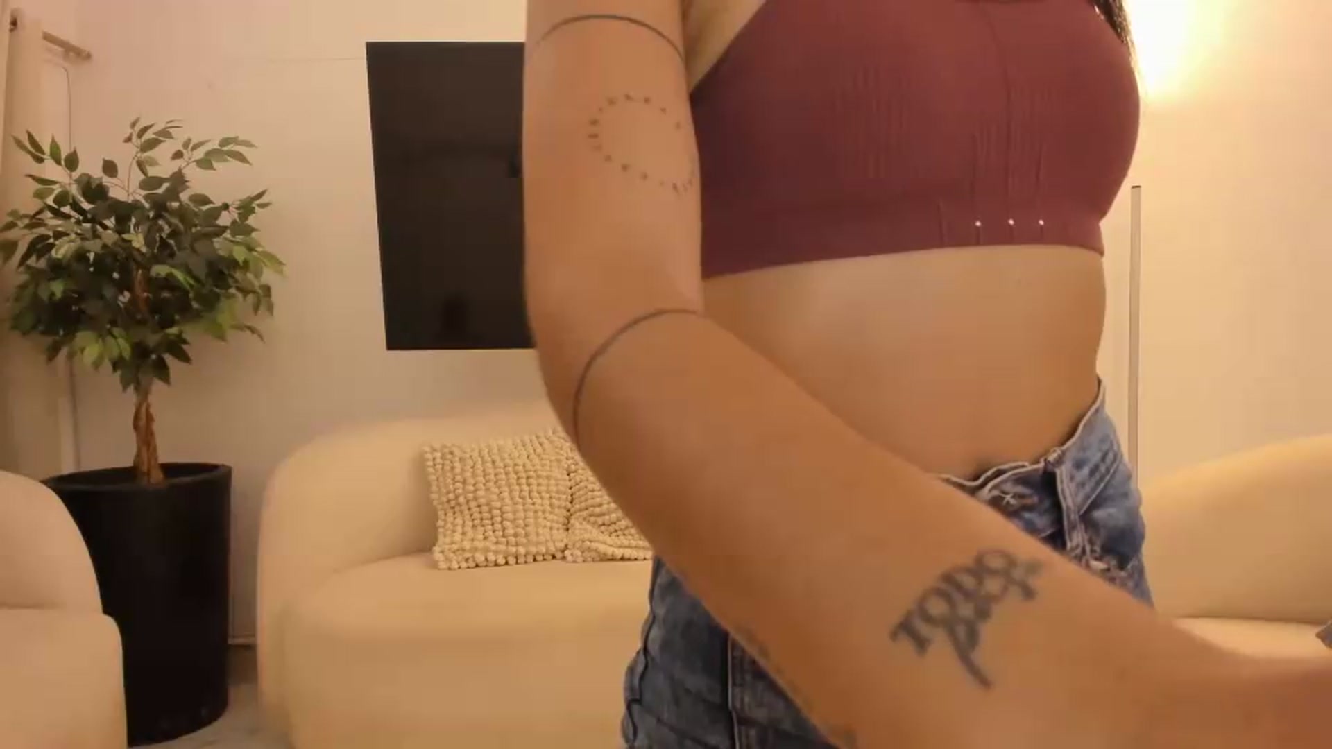 Gallery image thumbnail from Kattgalle's myfreecams stream on, 09/30/2026, 01:48 image 15 of 20