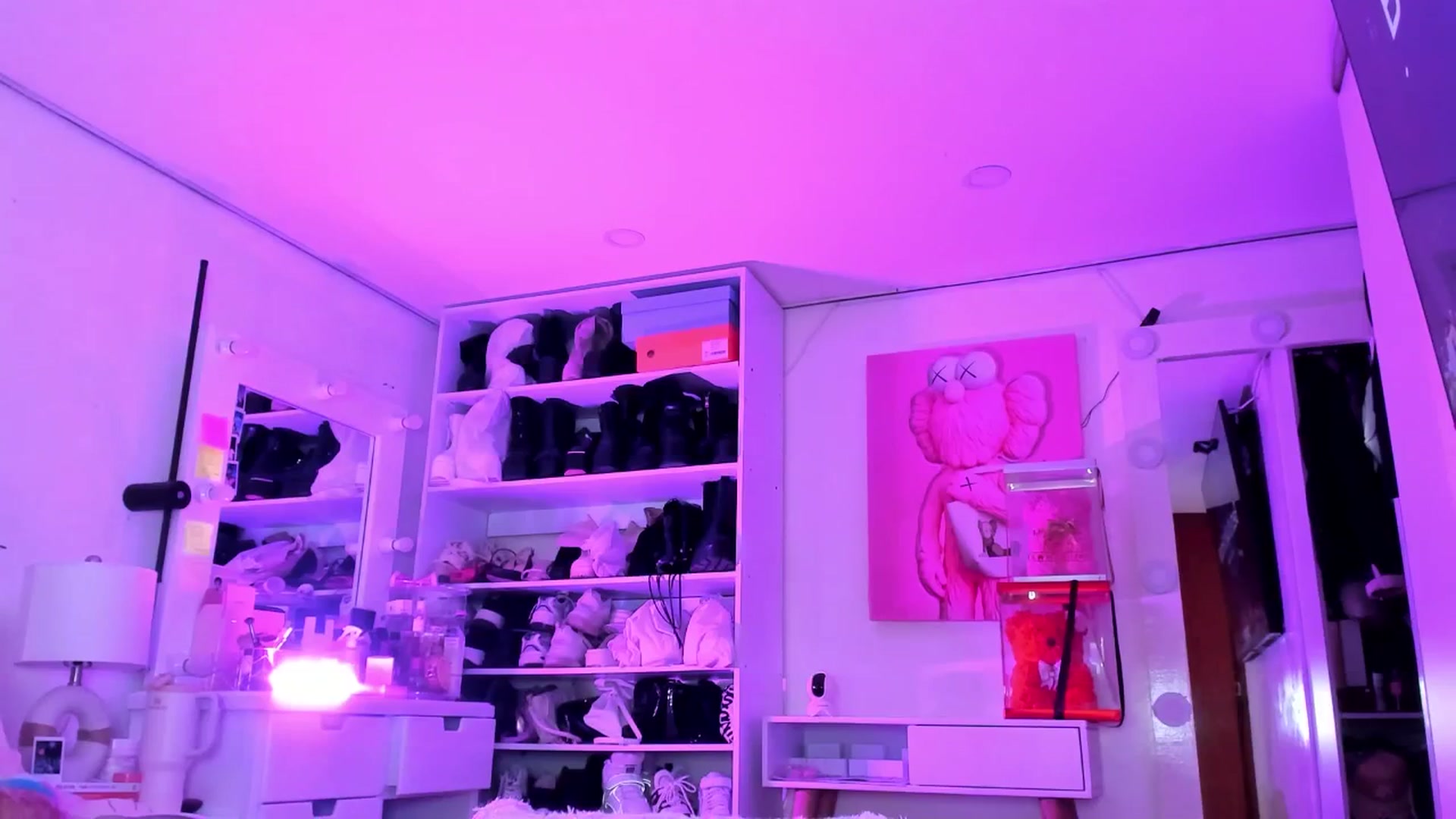 Gallery image thumbnail from Katthe_'s myfreecams stream on, 02/24/2026, 15:34 image 18 of 20