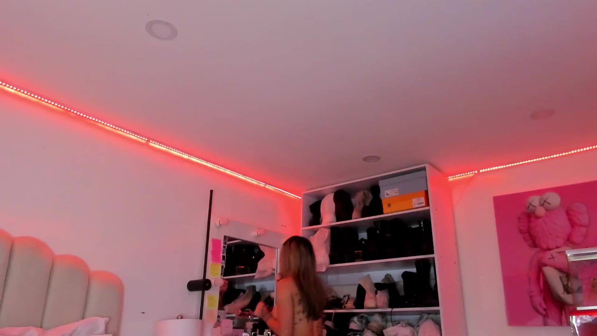 Gallery image thumbnail from Katthe_'s myfreecams stream on, 04/02/2026, 19:38 image 12 of 20