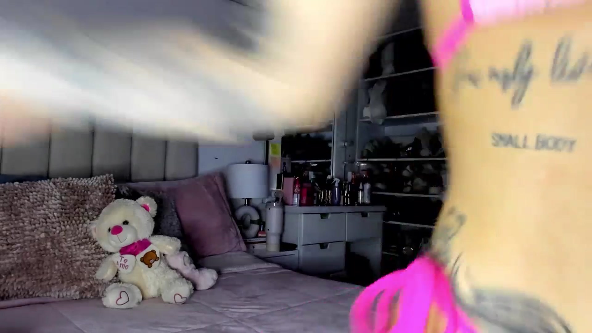 Gallery image thumbnail from Katthe_'s myfreecams stream on, 04/22/2026, 22:11 image 9 of 20