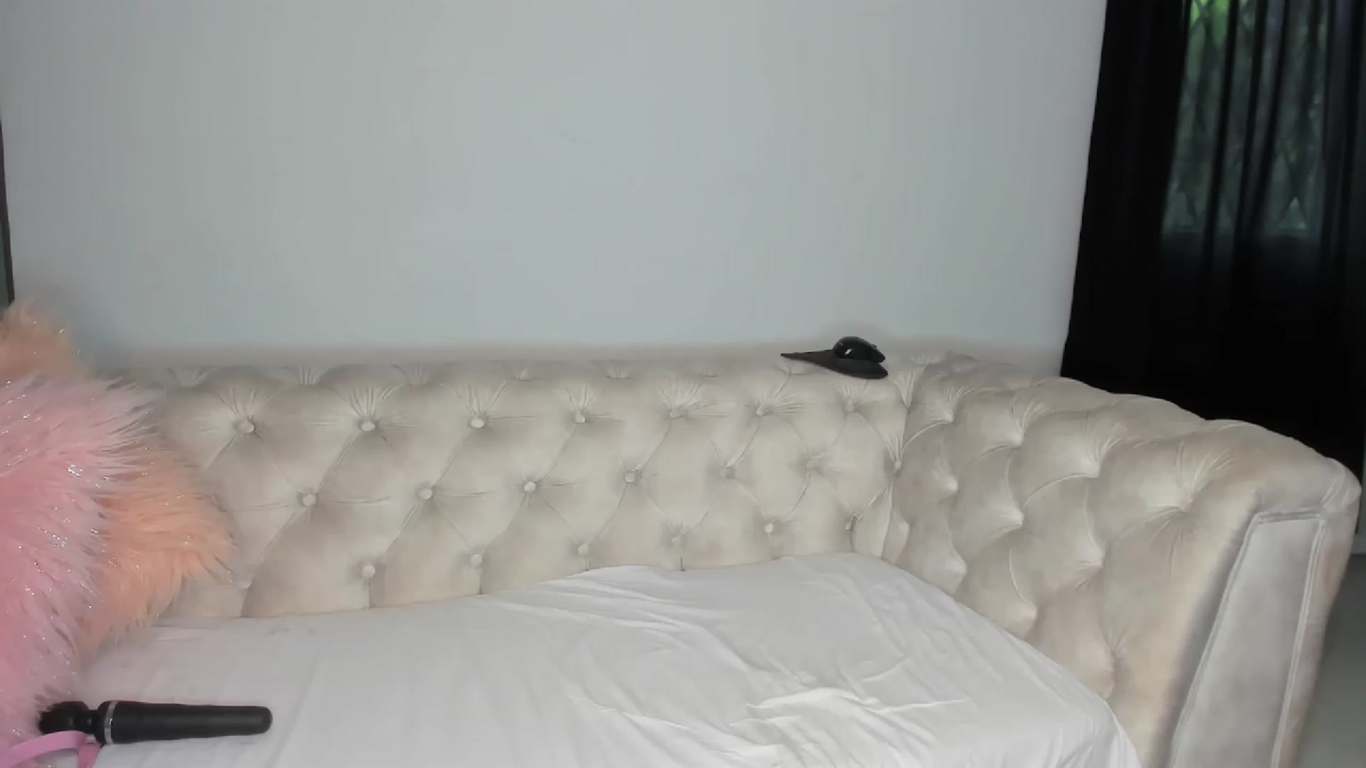 Gallery image thumbnail from Kattie_Quinn's myfreecams stream on, 03/18/2023, 18:04 image 13 of 20