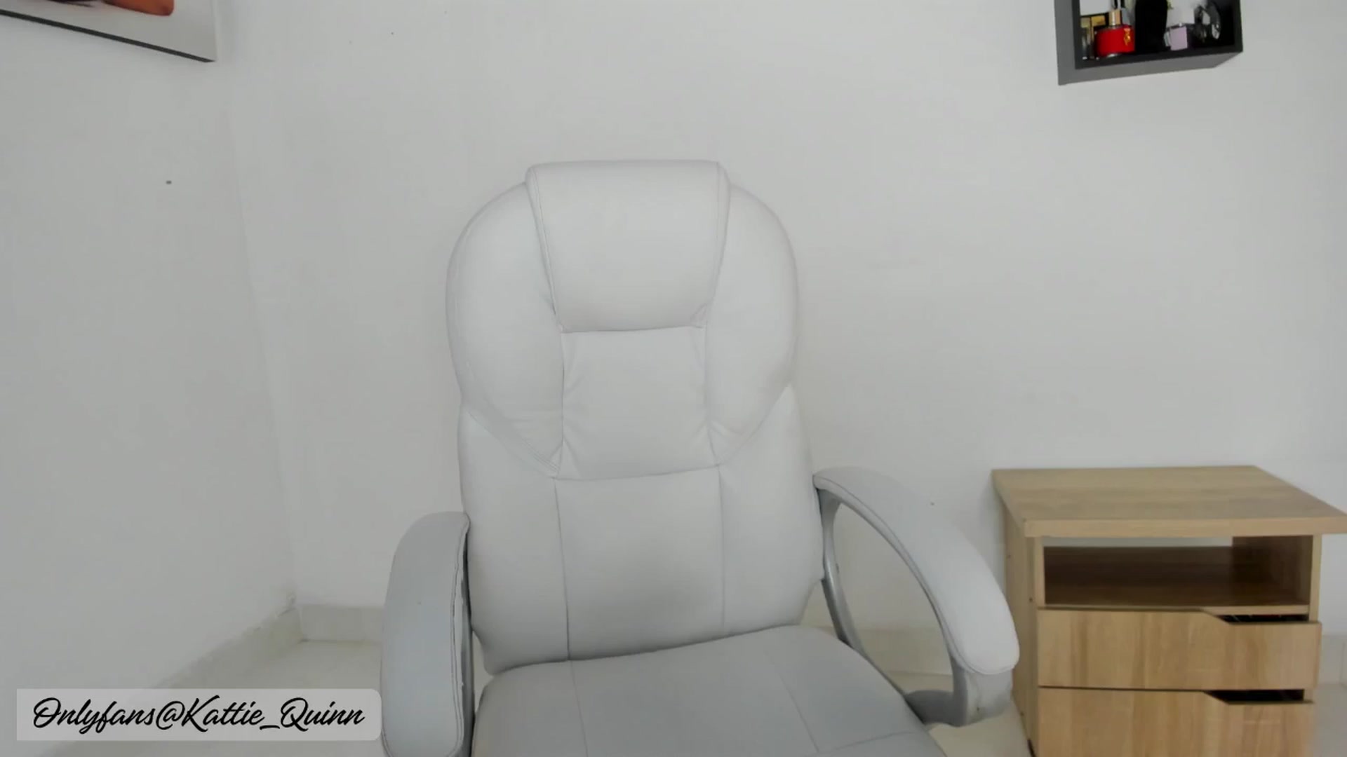 Gallery image thumbnail from Kattie_Quinn's myfreecams stream on, 03/21/2025, 18:27 image 18 of 20
