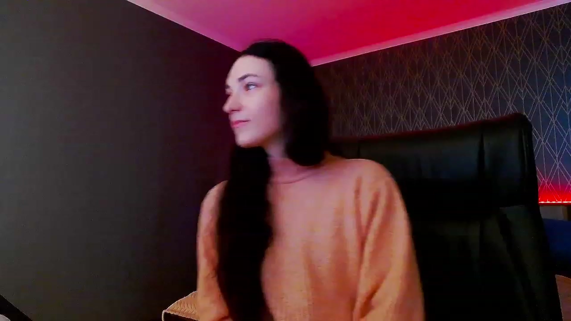 Gallery image thumbnail from KattySteal's myfreecams stream on, 12/03/2022, 11:04 image 13 of 20