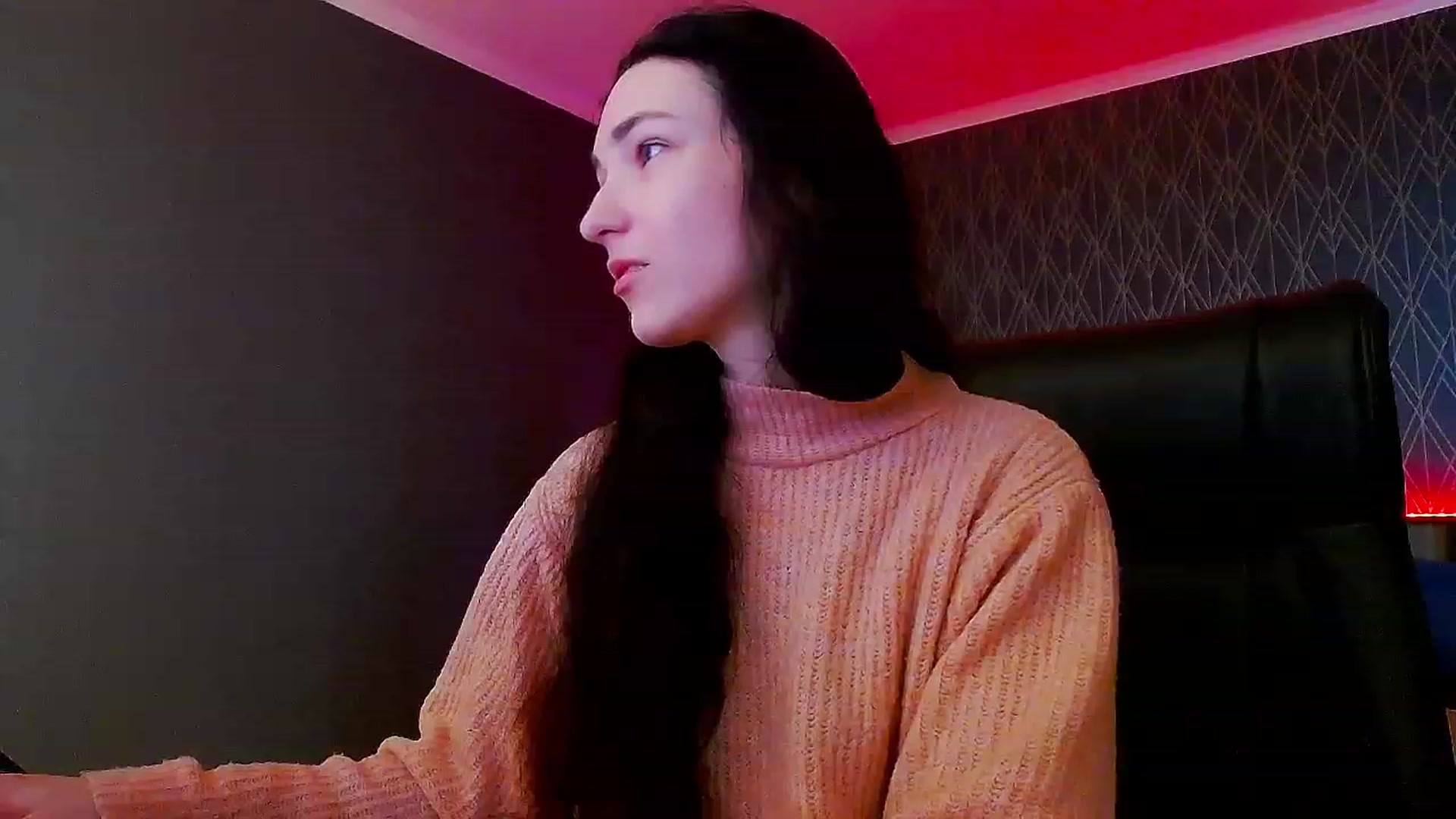 Gallery image thumbnail from KattySteal's myfreecams stream on, 12/03/2022, 11:04 image 9 of 20