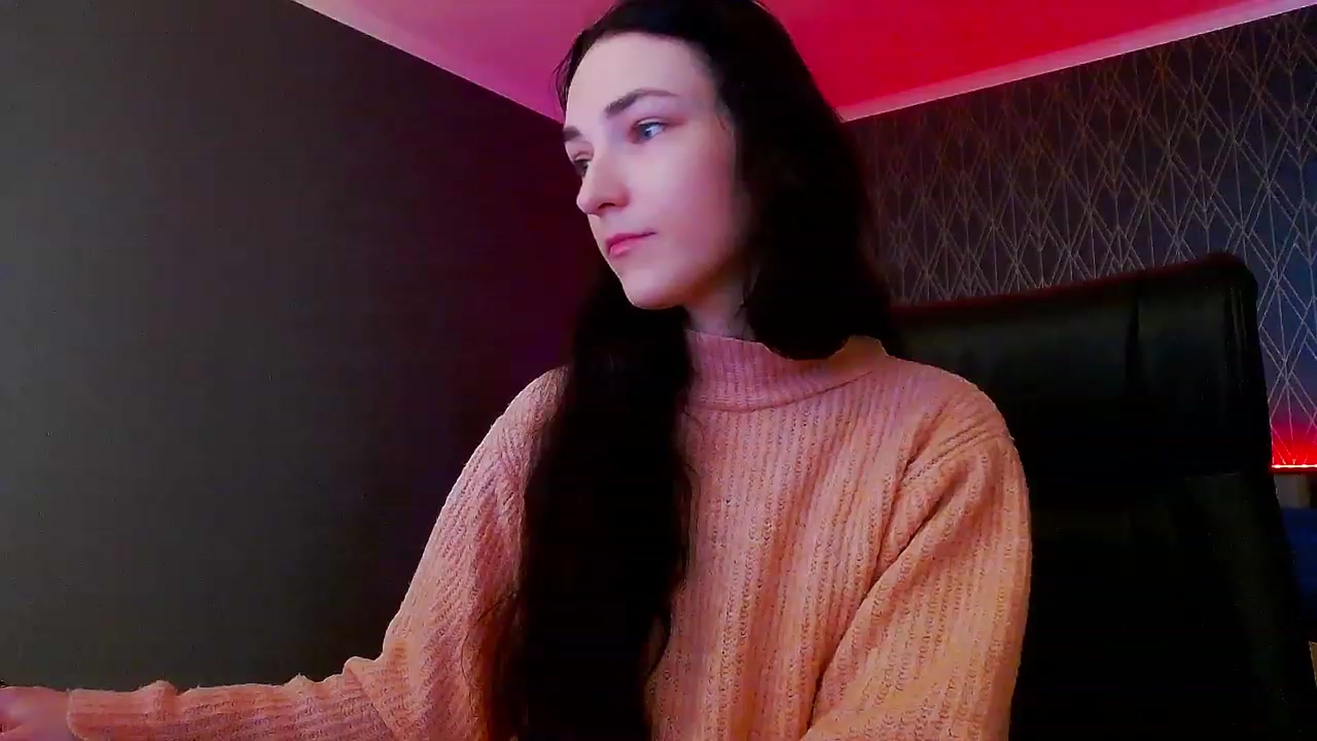 Gallery image thumbnail from KattySteal's myfreecams stream on, 12/03/2022, 11:04 image 17 of 20