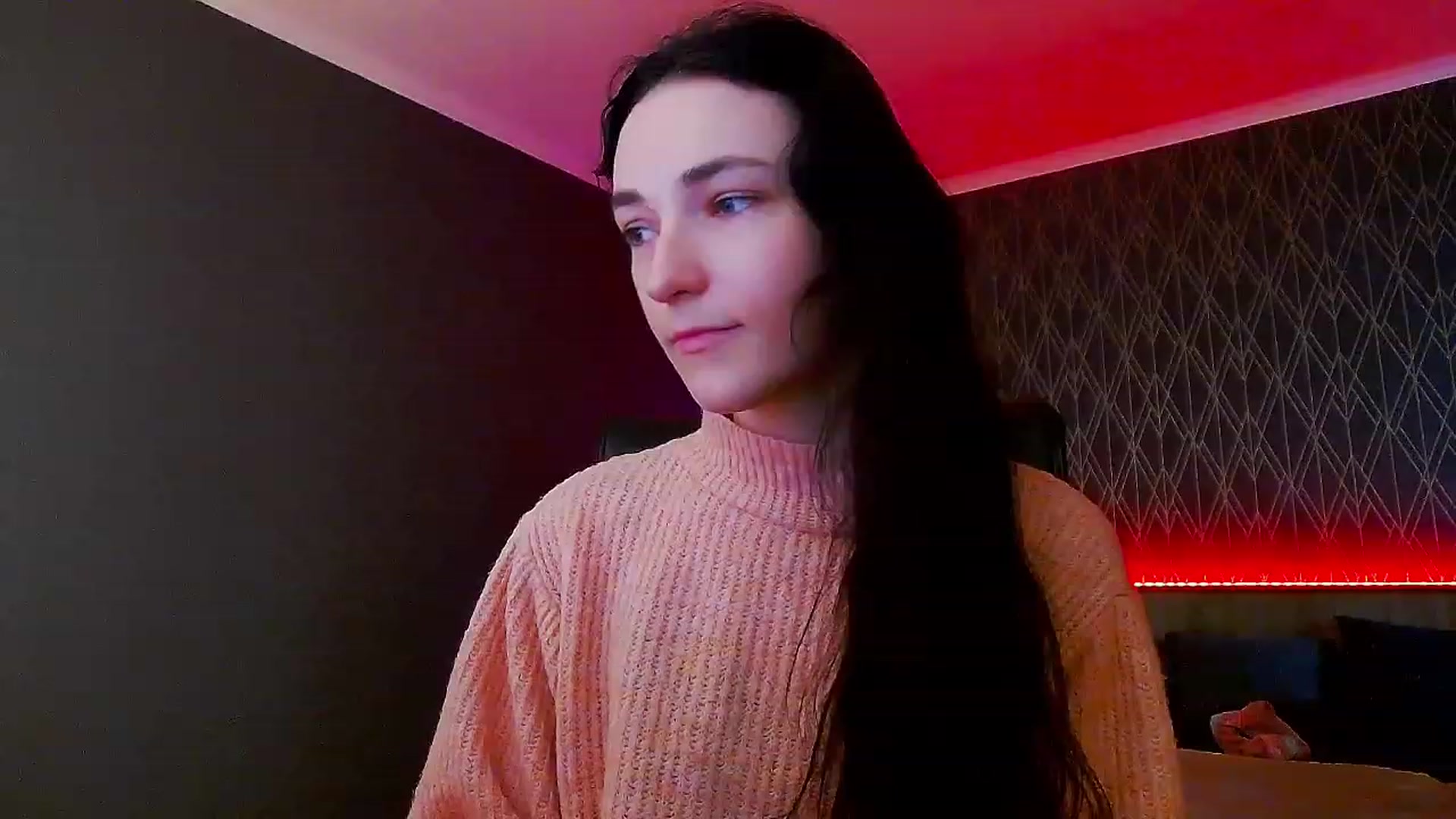 Gallery image thumbnail from KattySteal's myfreecams stream on, 12/03/2022, 12:11 image 16 of 20