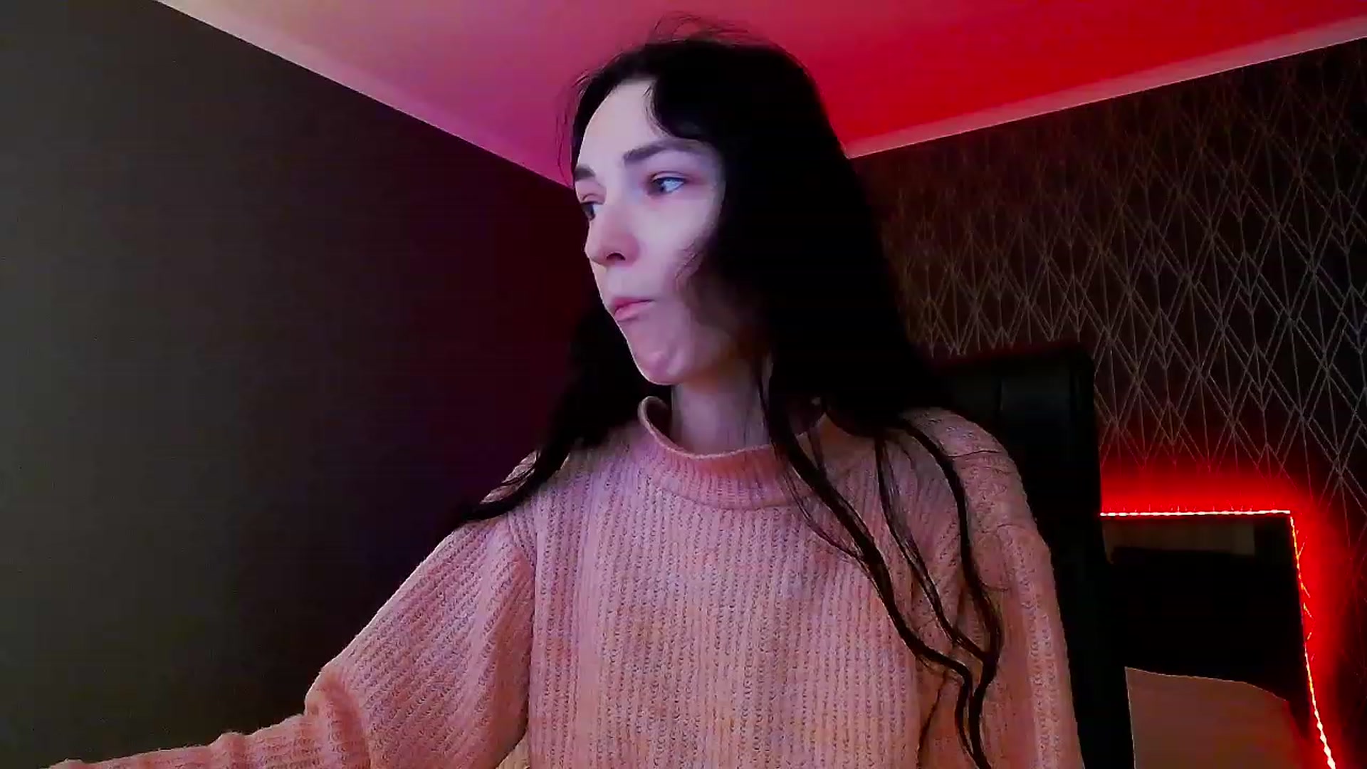 Gallery image thumbnail from KattySteal's myfreecams stream on, 12/05/2022, 08:10 image 11 of 20
