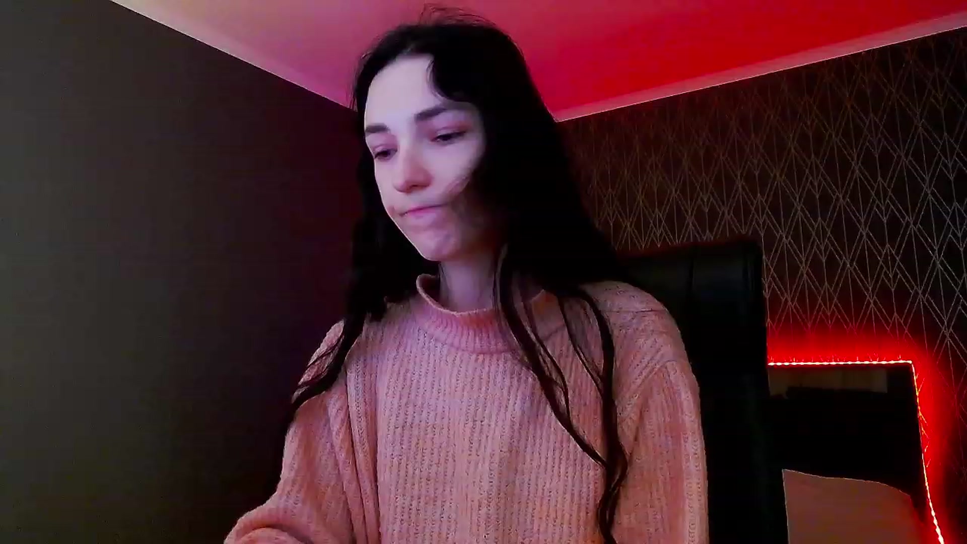Gallery image thumbnail from KattySteal's myfreecams stream on, 12/05/2022, 08:10 image 18 of 20