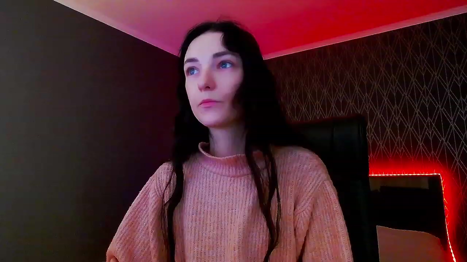 Gallery image thumbnail from KattySteal's myfreecams stream on, 12/05/2022, 09:44 image 3 of 20
