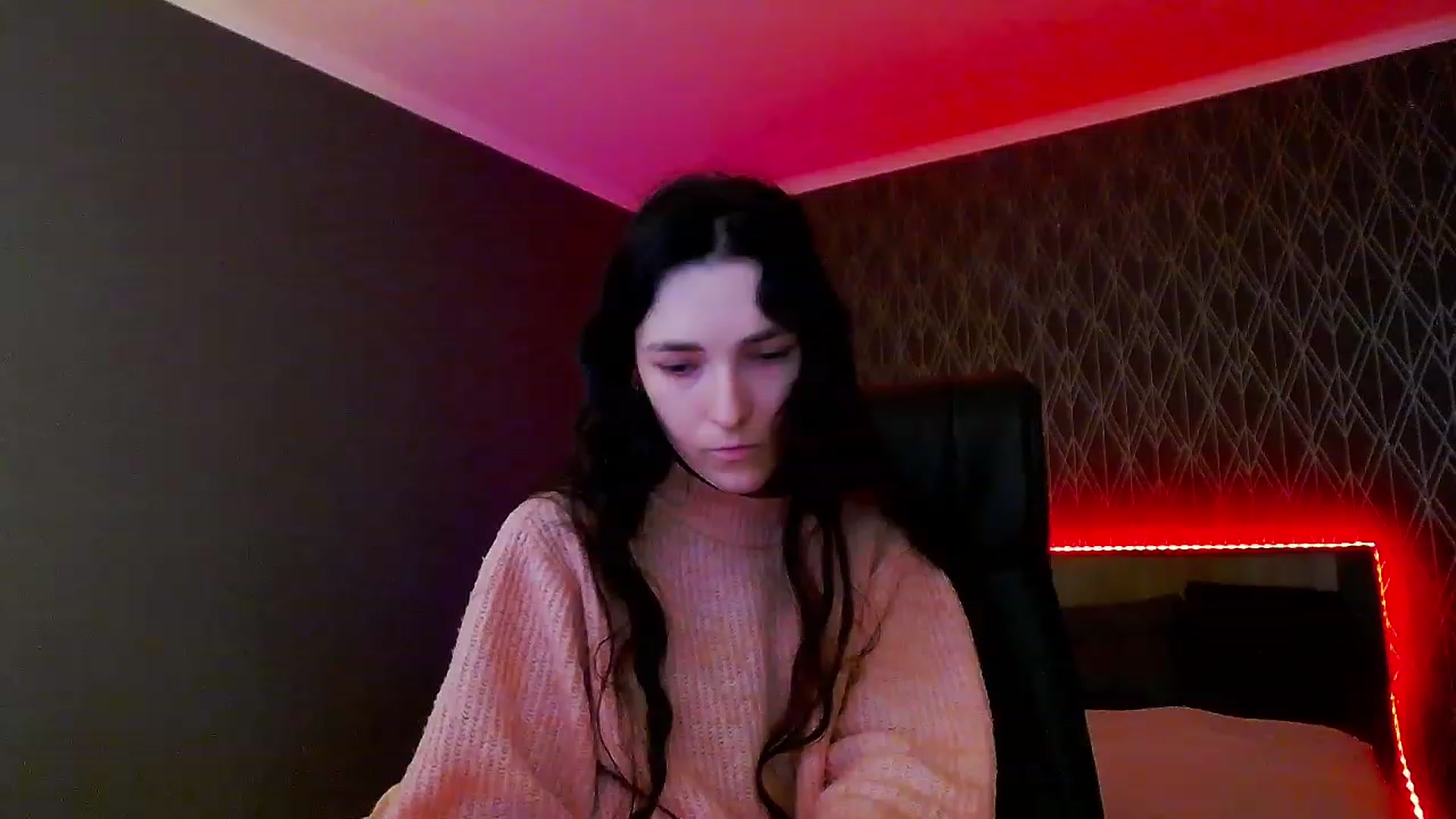 Gallery image thumbnail from KattySteal's myfreecams stream on, 12/05/2022, 09:44 image 15 of 20