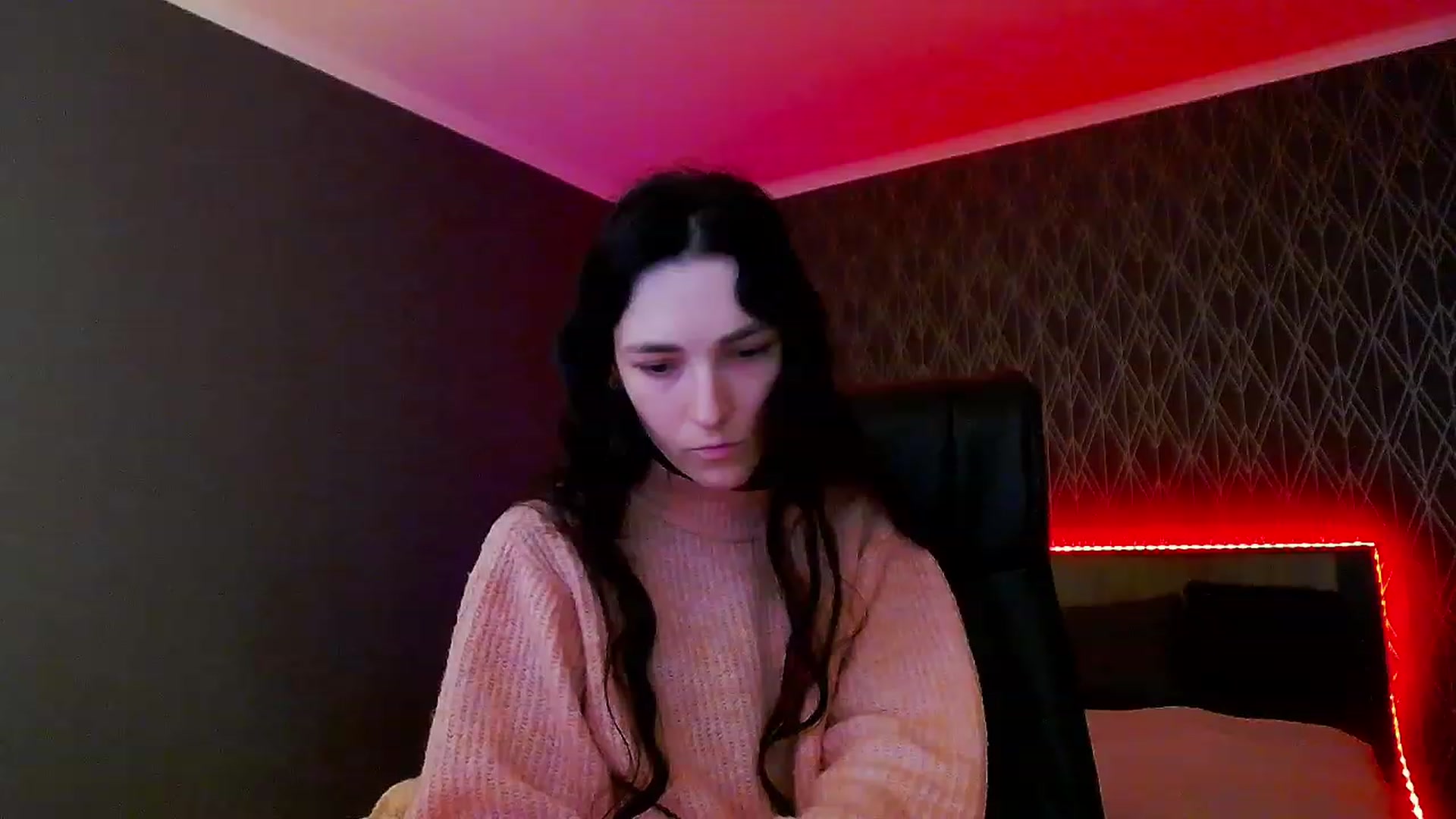 Gallery image thumbnail from KattySteal's myfreecams stream on, 12/05/2022, 09:44 image 12 of 20