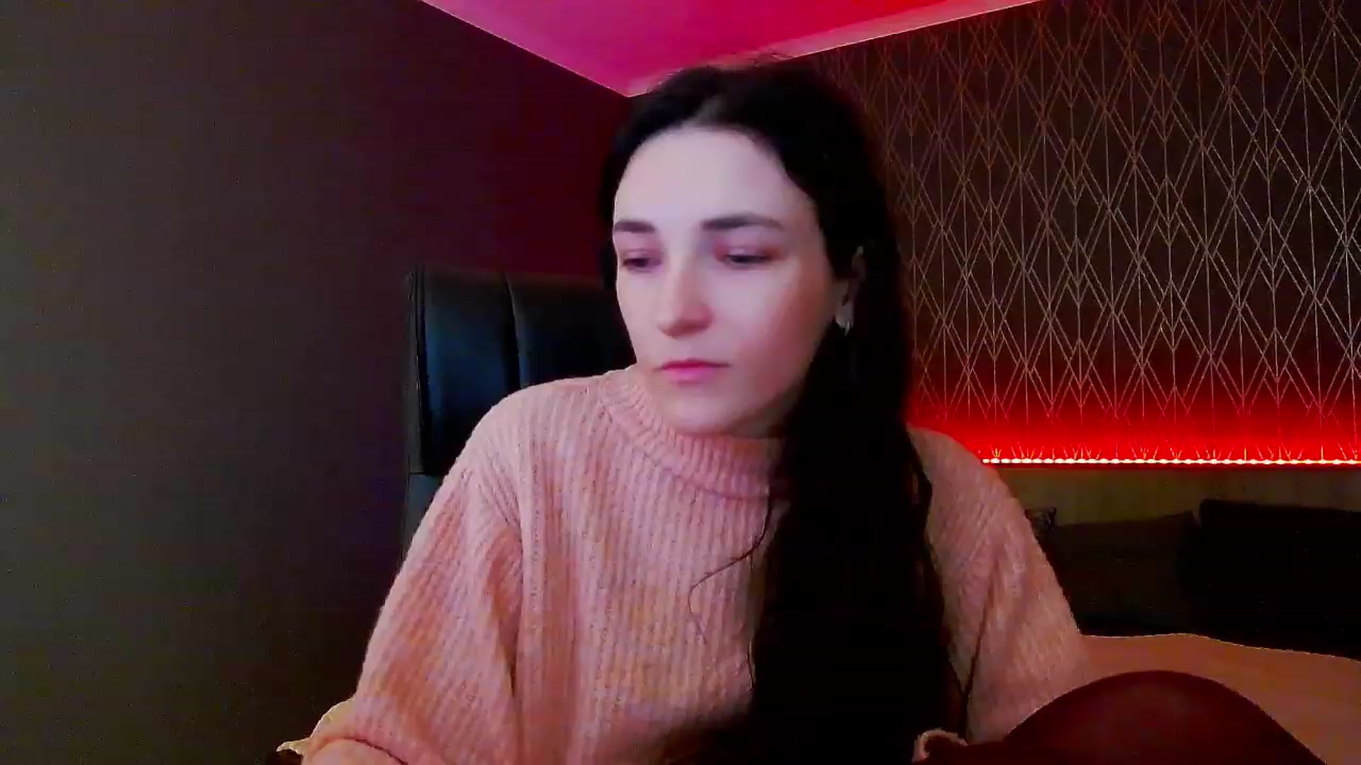 Gallery image thumbnail from KattySteal's myfreecams stream on, 12/05/2022, 11:26 image 19 of 20