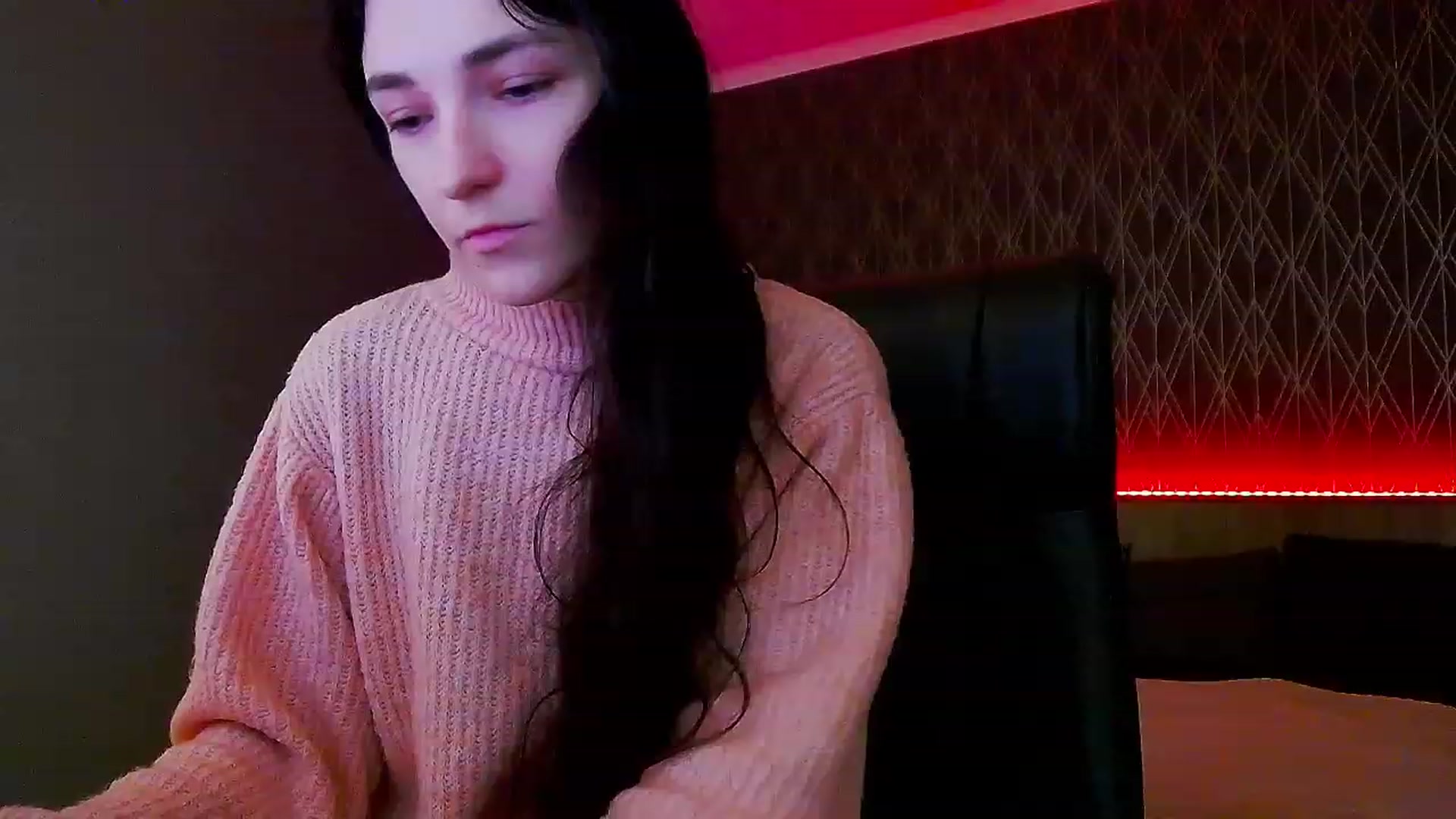 Gallery image thumbnail from KattySteal's myfreecams stream on, 12/05/2022, 11:26 image 14 of 20