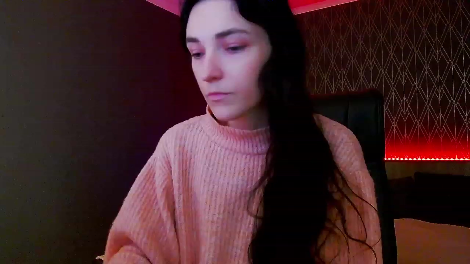 Gallery image thumbnail from KattySteal's myfreecams stream on, 12/05/2022, 11:26 image 2 of 20