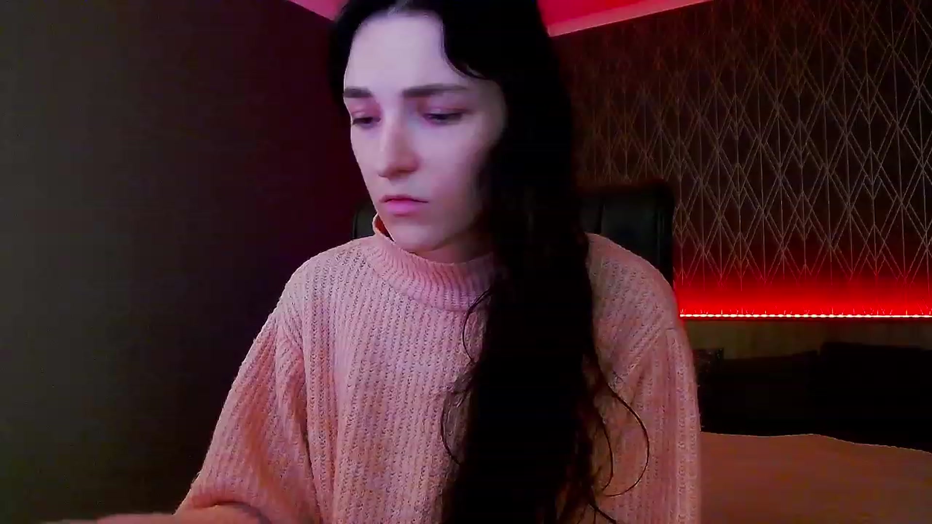 Gallery image thumbnail from KattySteal's myfreecams stream on, 12/05/2022, 11:26 image 8 of 20