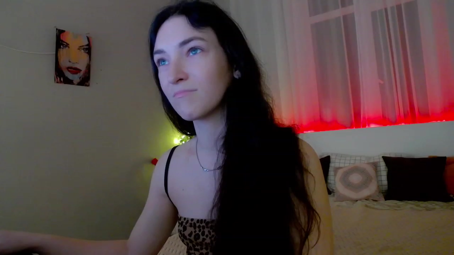 Gallery image thumbnail from KattySteal's myfreecams stream on, 12/28/2022, 09:11 image 4 of 20