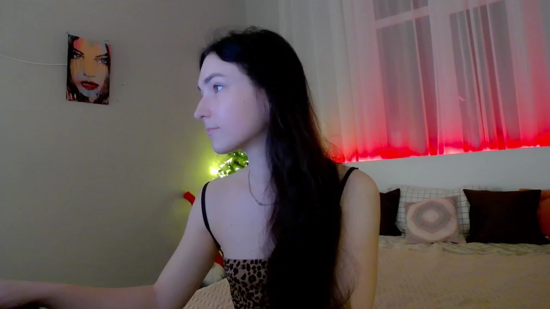 Gallery image thumbnail from KattySteal's myfreecams stream on, 12/28/2022, 09:39 image 6 of 20