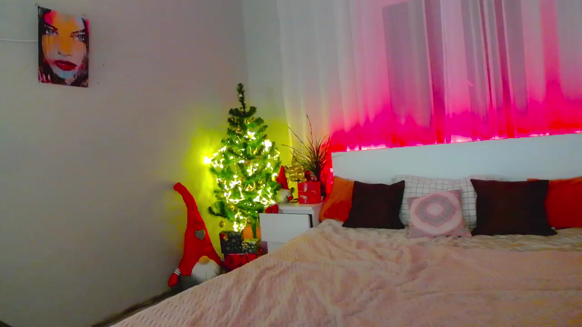 Gallery image thumbnail from KattySteal's myfreecams stream on, 12/28/2022, 12:35 image 7 of 20