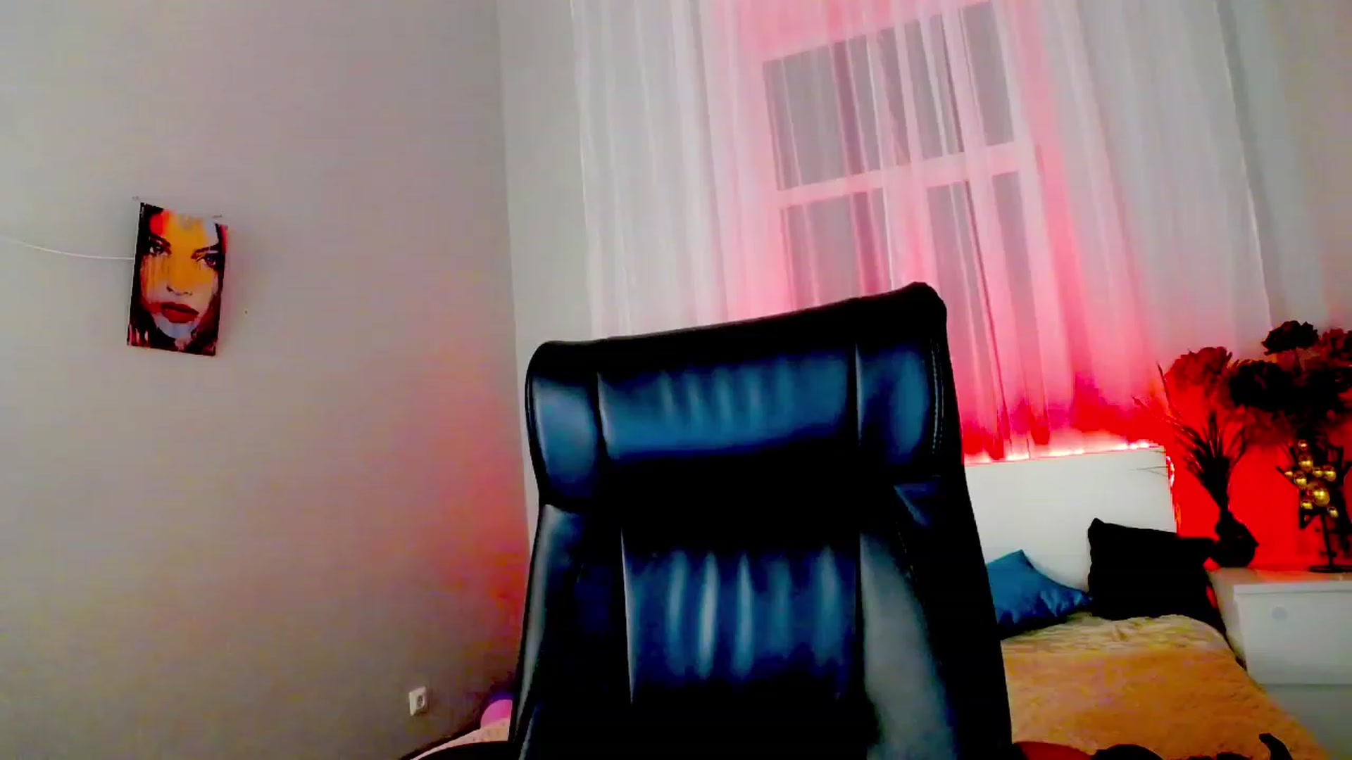 Gallery image thumbnail from KattySteal's myfreecams stream on, 01/07/2023, 13:09 image 14 of 20