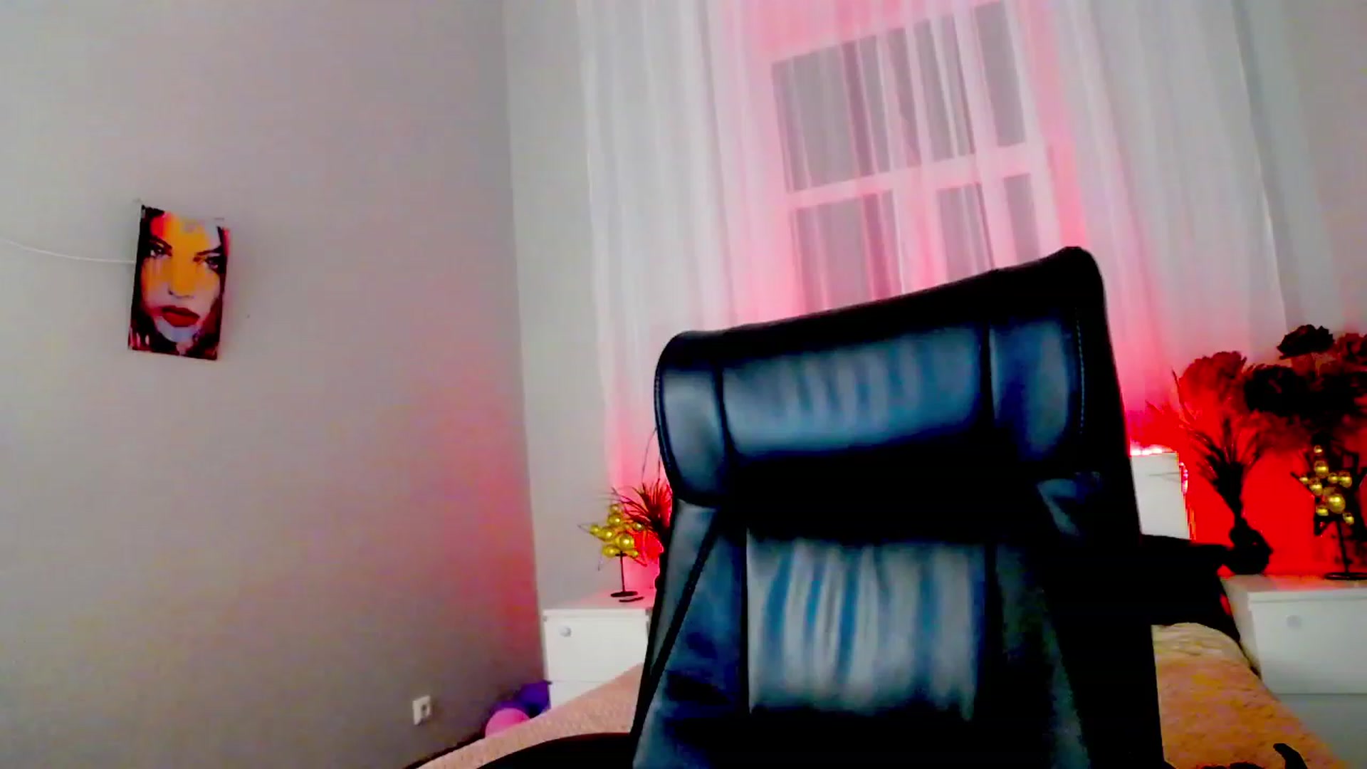 Gallery image thumbnail from KattySteal's myfreecams stream on, 01/07/2023, 13:09 image 19 of 20