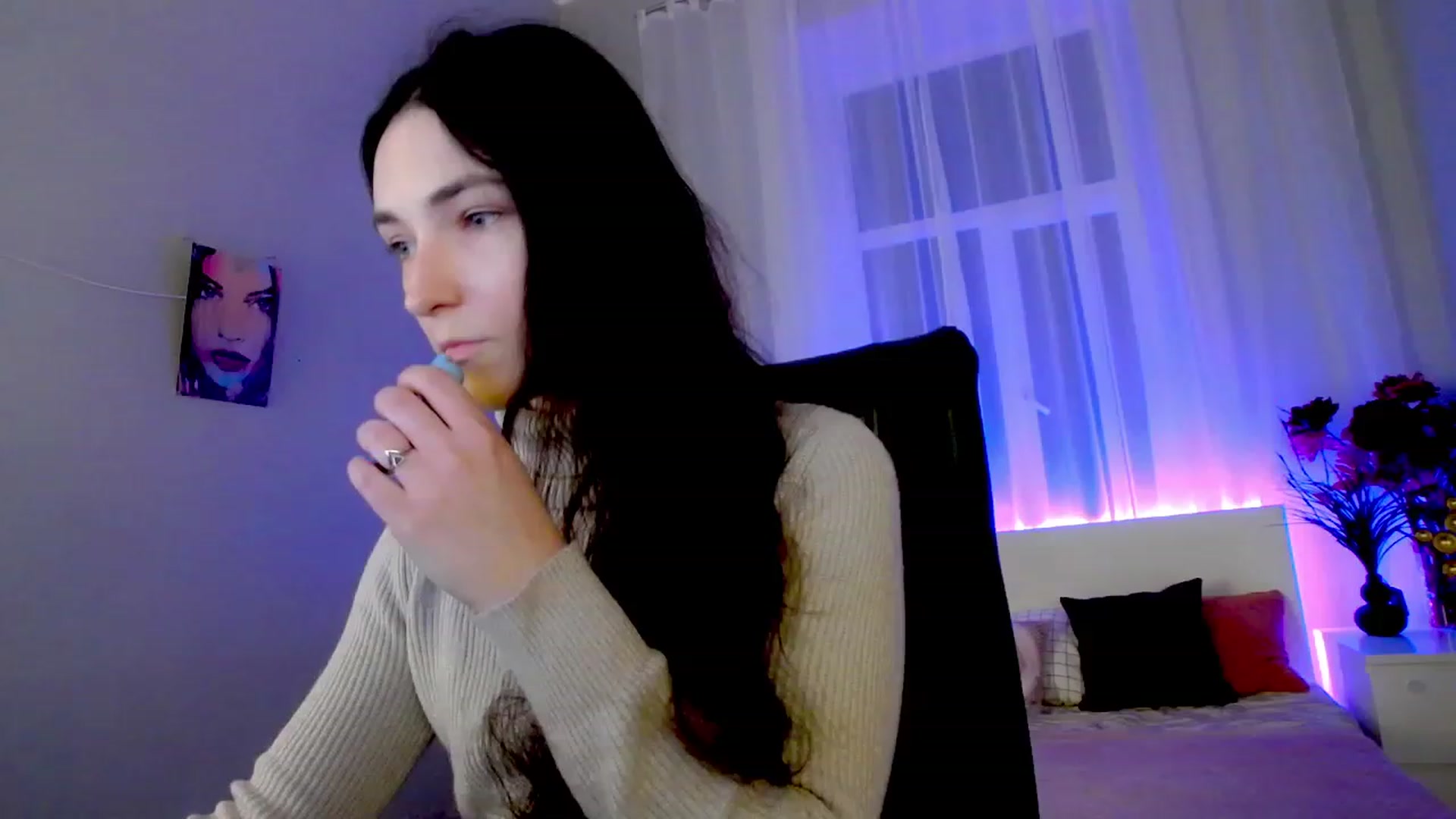 Gallery image thumbnail from KattySteal's myfreecams stream on, 01/16/2023, 10:07 image 3 of 20