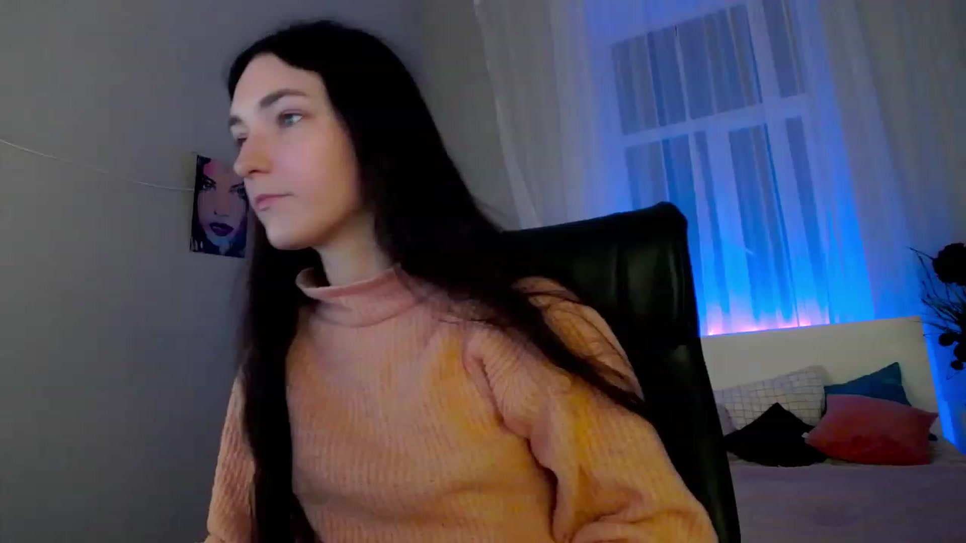 Gallery image thumbnail from KattySteal's myfreecams stream on, 01/23/2023, 10:16 image 7 of 20