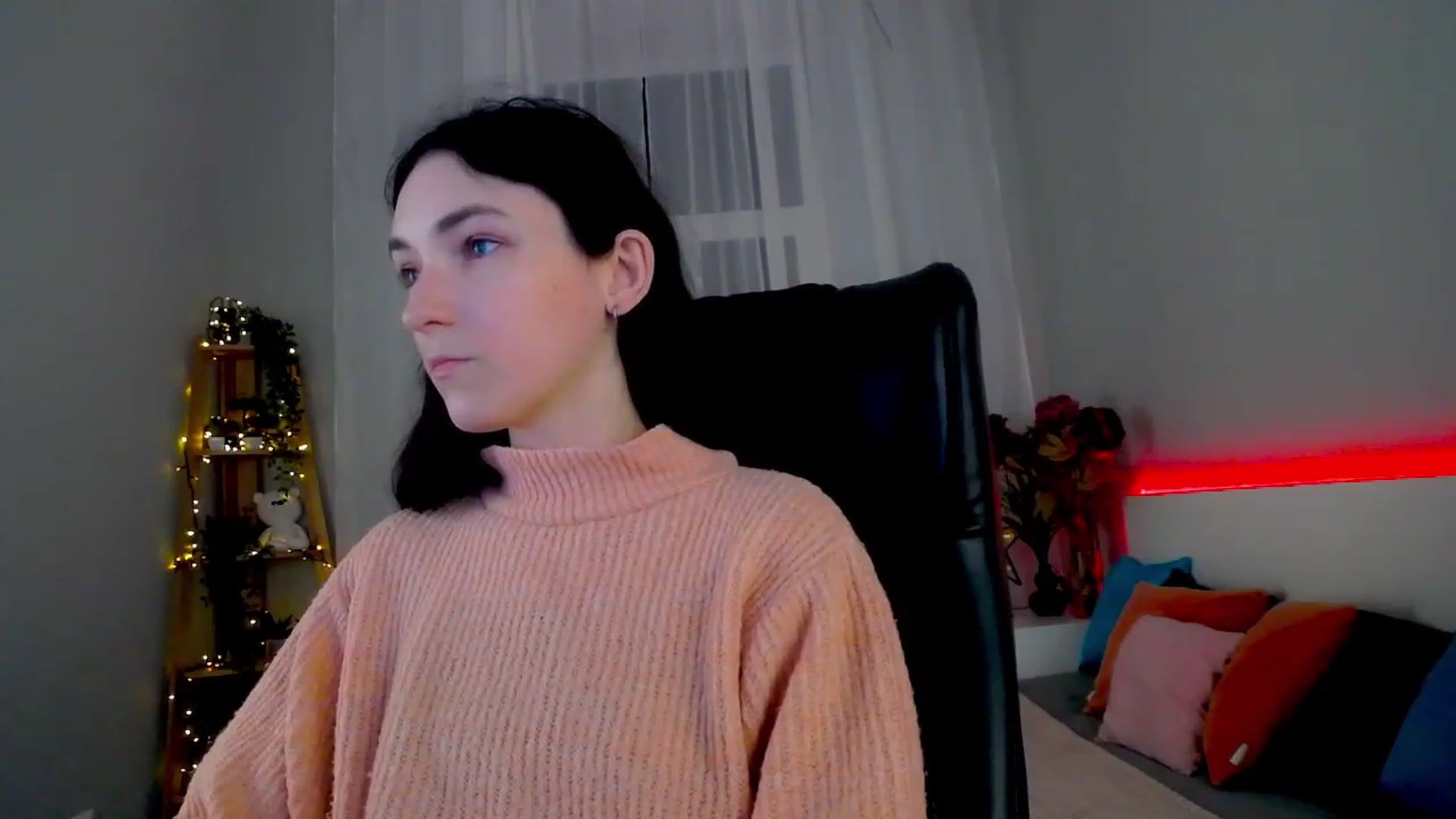 Gallery image thumbnail from KattySteal's myfreecams stream on, 01/25/2023, 11:38 image 14 of 20