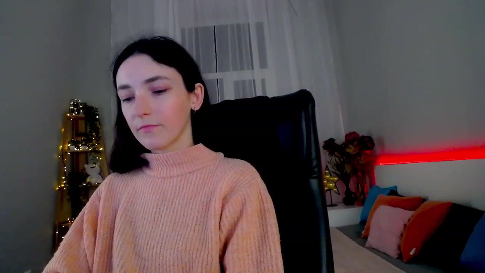 Gallery image thumbnail from KattySteal's myfreecams stream on, 01/25/2023, 11:38 image 18 of 20