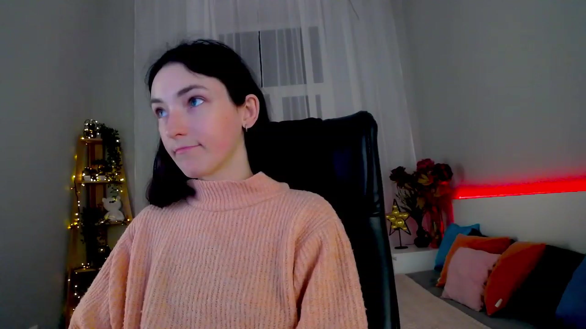 Gallery image thumbnail from KattySteal's myfreecams stream on, 01/25/2023, 11:38 image 15 of 20