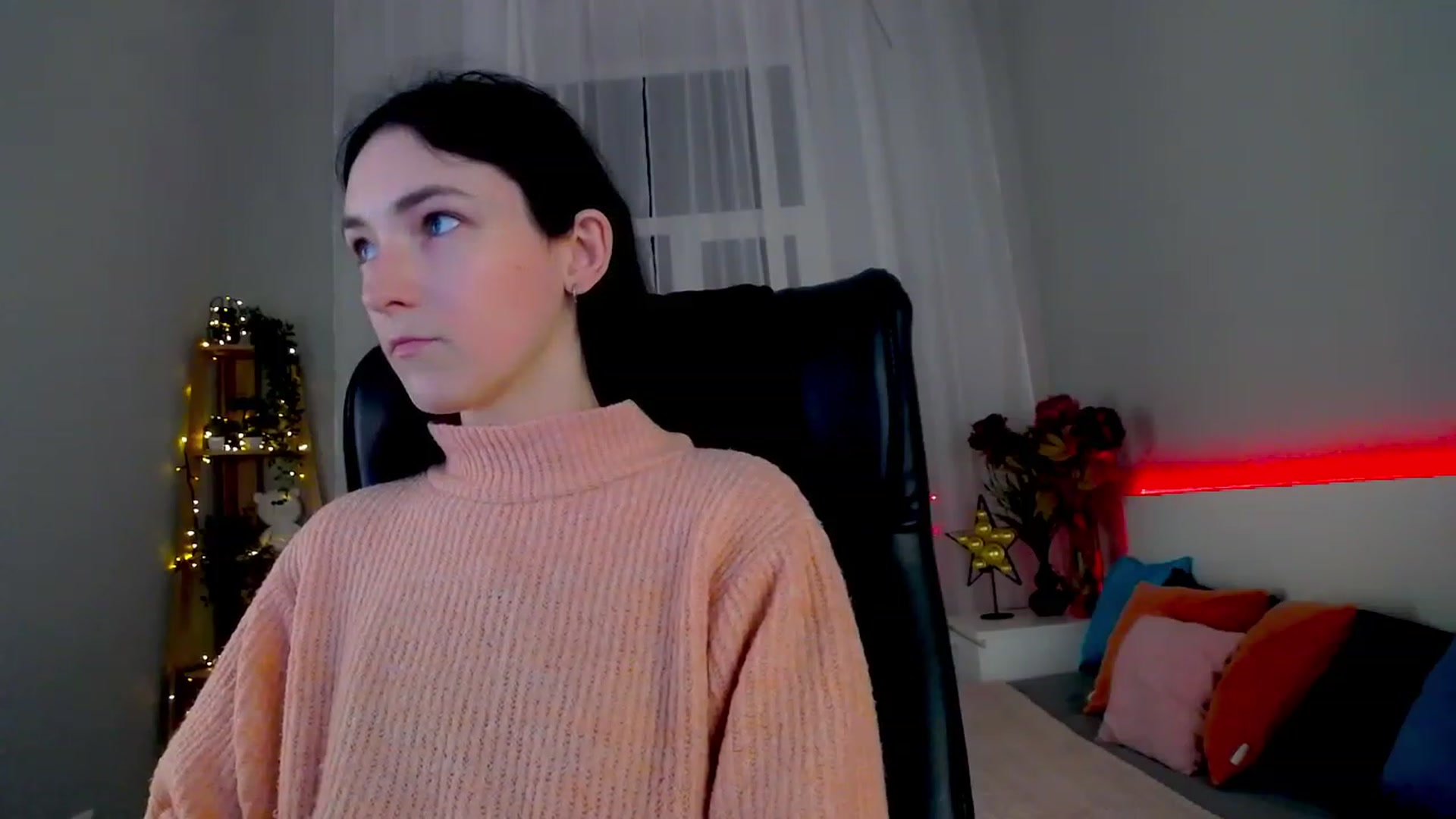 Gallery image thumbnail from KattySteal's myfreecams stream on, 01/25/2023, 11:38 image 7 of 20