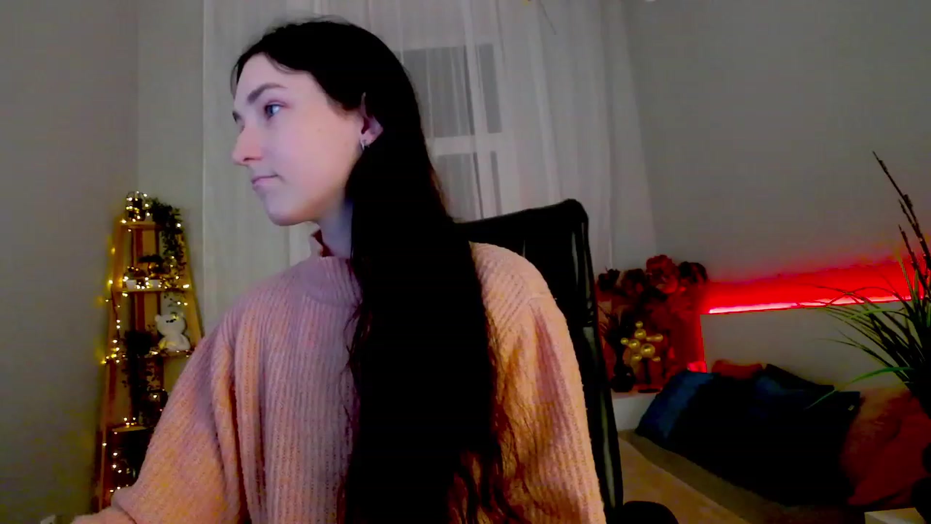 Gallery image thumbnail from KattySteal's myfreecams stream on, 01/27/2023, 13:13 image 14 of 20