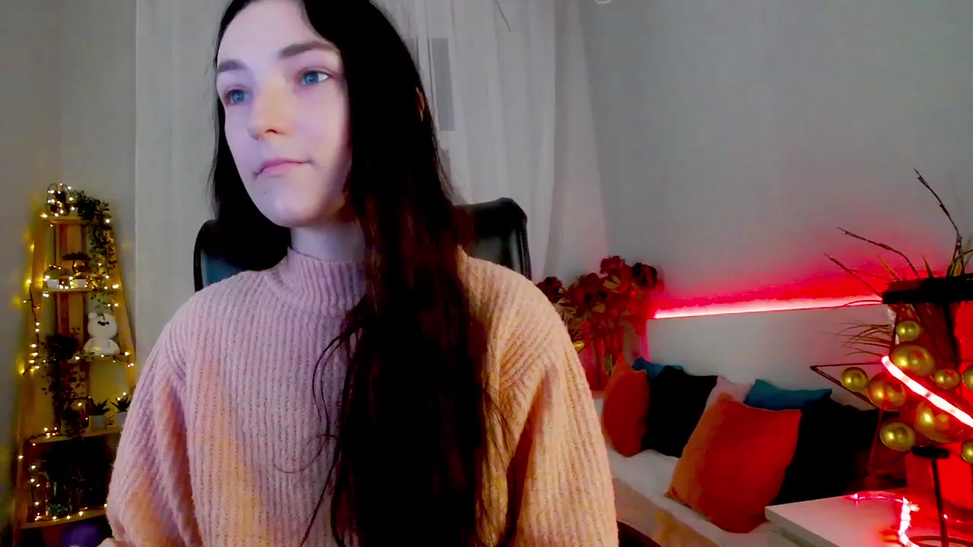 Gallery image thumbnail from KattySteal's myfreecams stream on, 01/28/2023, 11:59 image 17 of 20