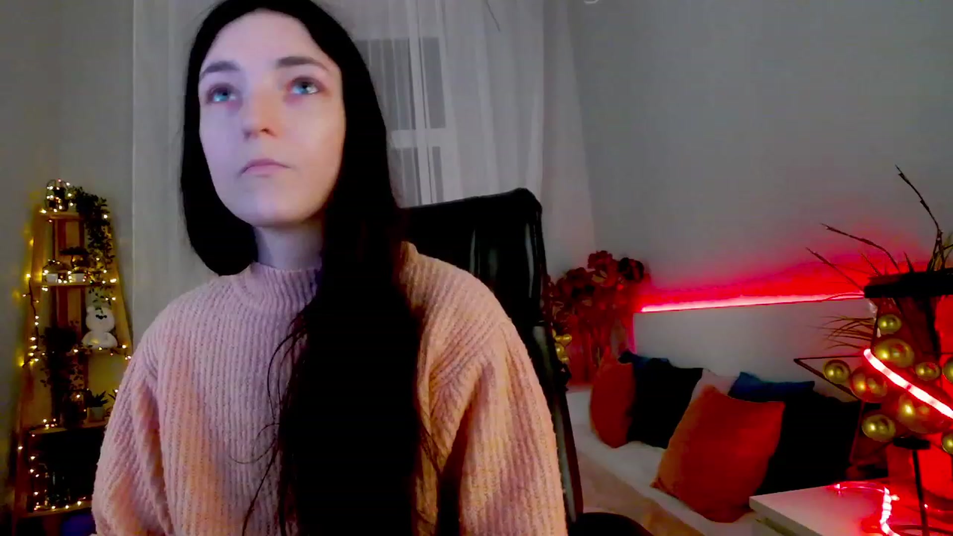 Gallery image thumbnail from KattySteal's myfreecams stream on, 01/28/2023, 11:59 image 12 of 20