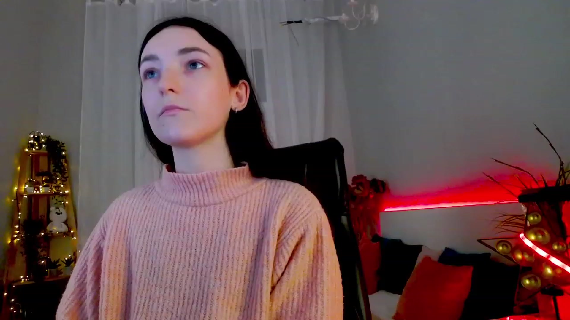 Gallery image thumbnail from KattySteal's myfreecams stream on, 01/28/2023, 13:00 image 4 of 20