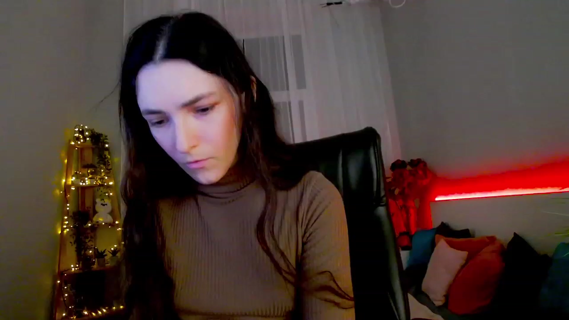 Gallery image thumbnail from KattySteal's myfreecams stream on, 01/31/2023, 11:14 image 2 of 20